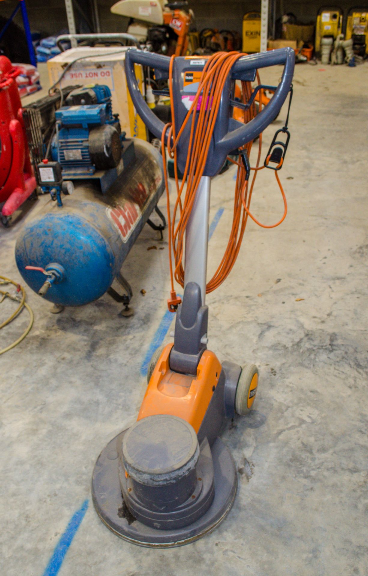 Taski 400 240v floor cleaner