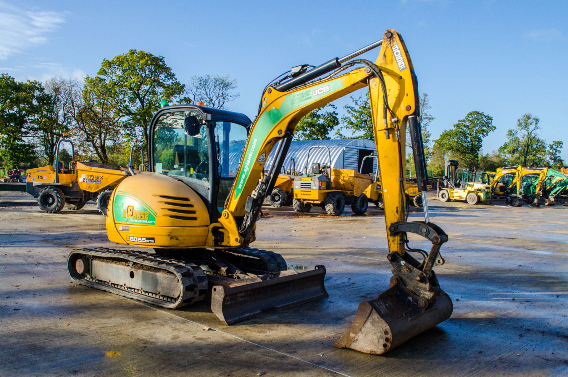 JCB 8055 RTS 5.5 tonne rubber tracked midi excavator Year: 2014 S/N: 20060711 Recorded Hours: 3164 - Image 2 of 20