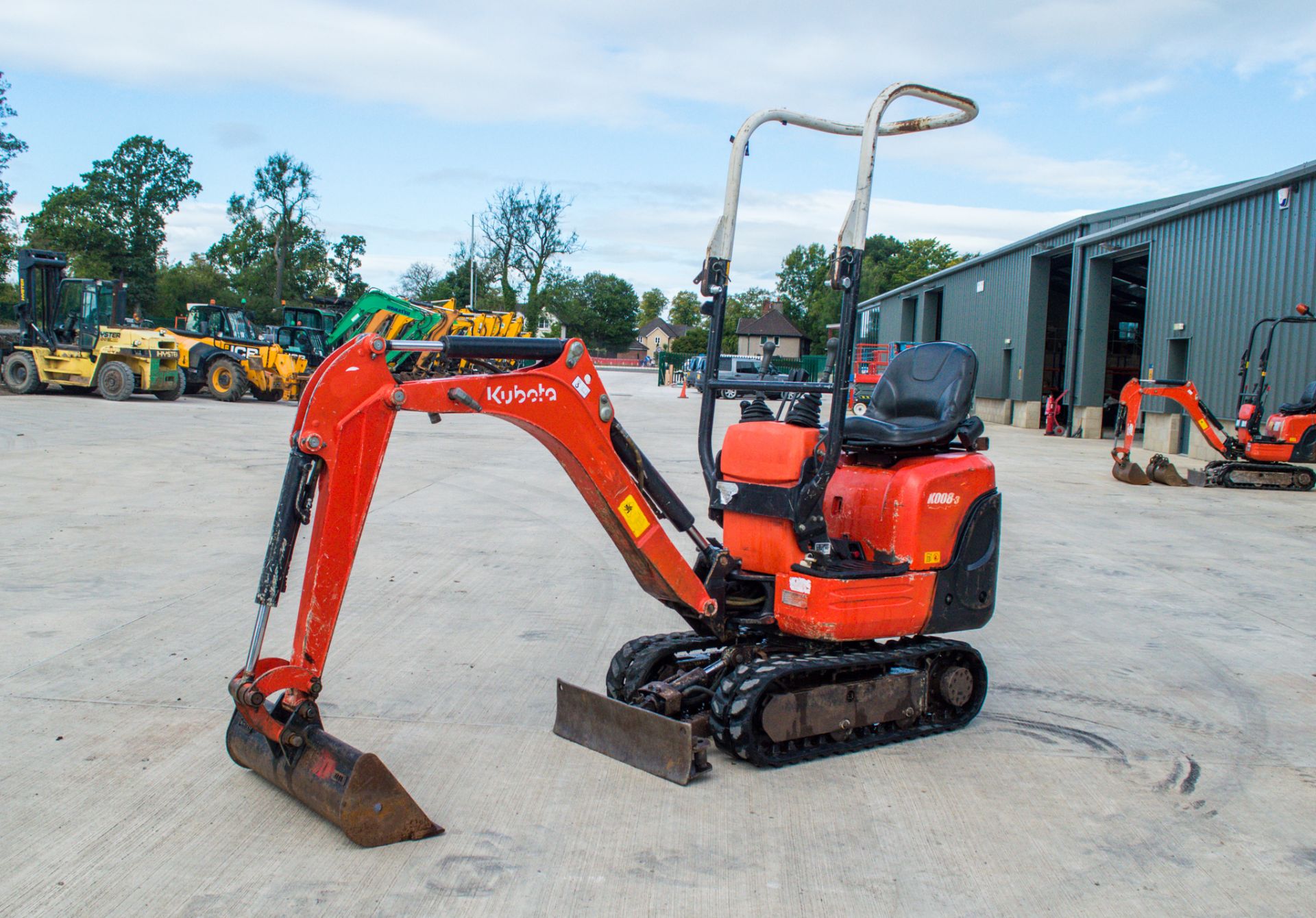 Kubota K008-3 0.8 tonne rubber tracked micro excavator Year: 2014 S/N: 25104 Recorded Hours: 2797