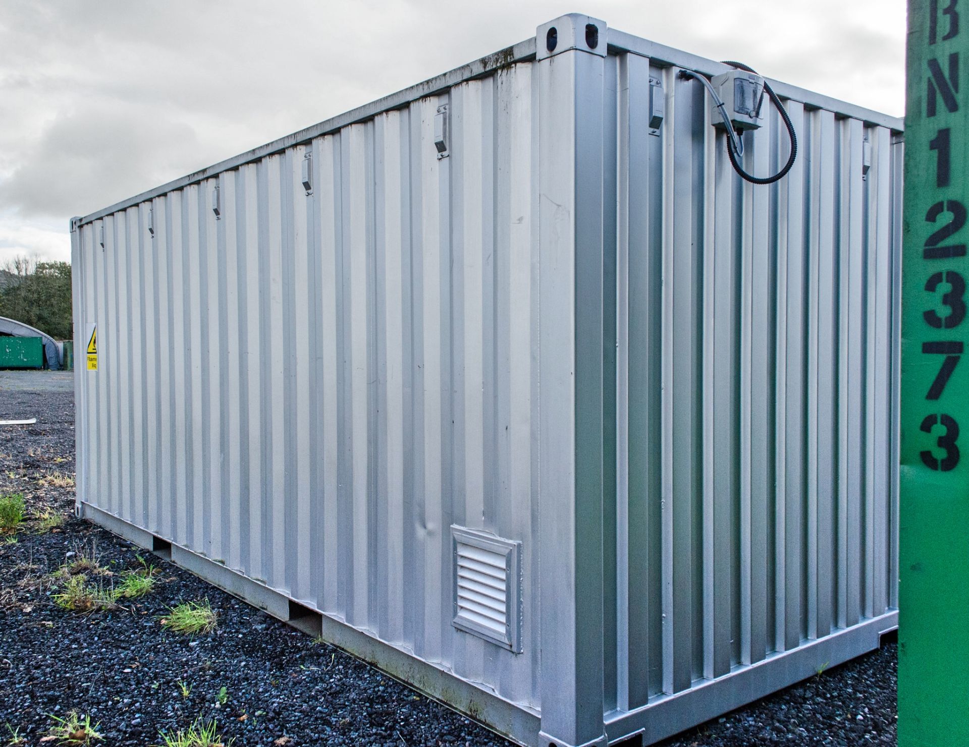 20 ft x 8 ft steel shipping container - Image 3 of 5