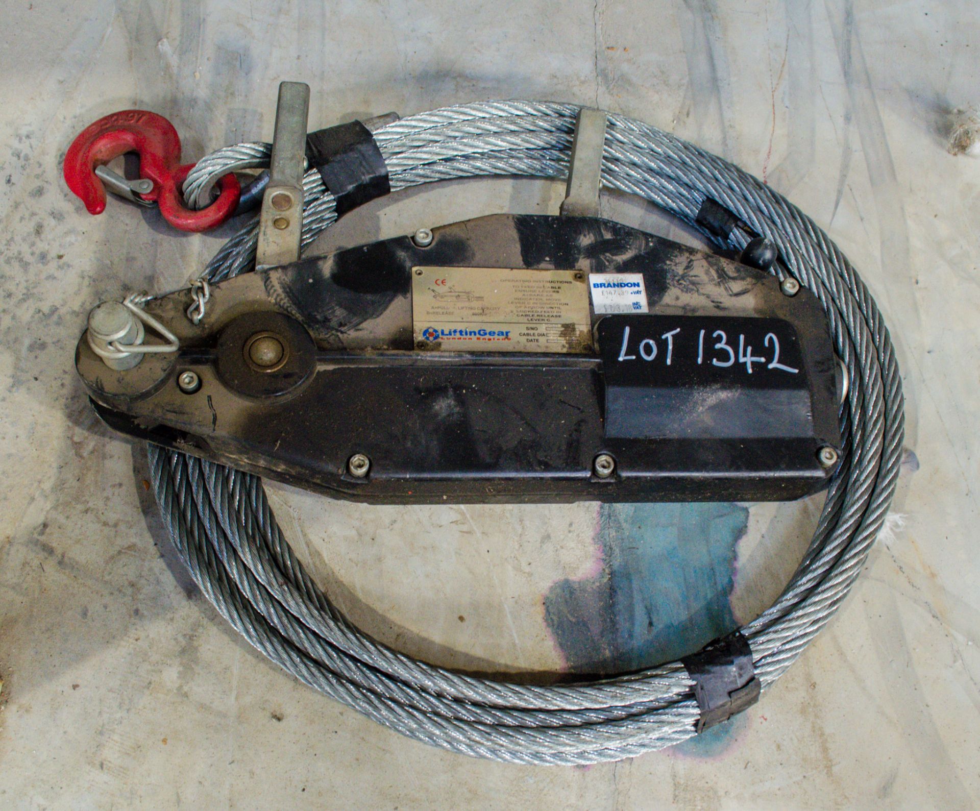 Liftin Gear wire rope winch c/w wire rope ** New and unused **