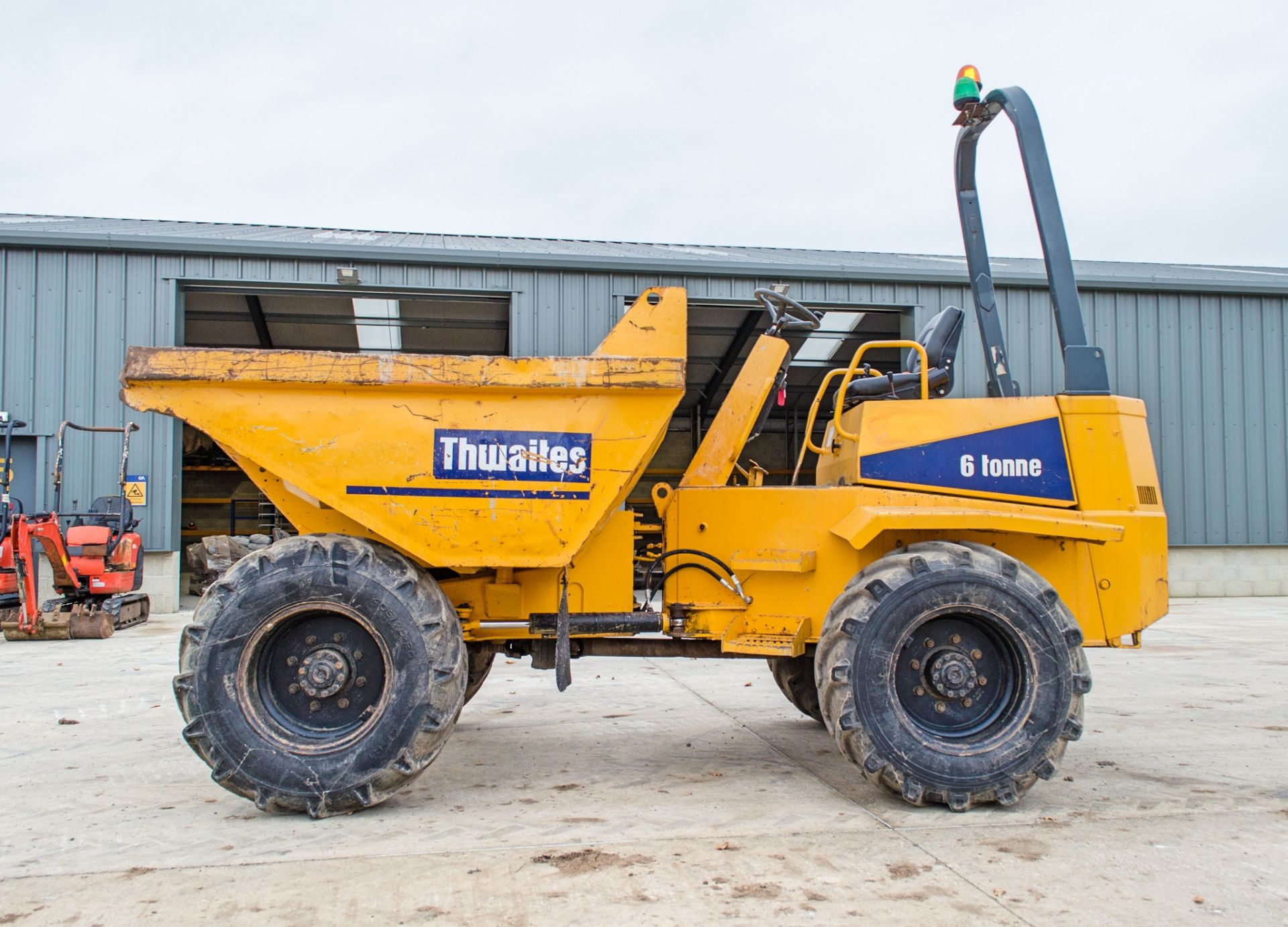 Thwaites 6 tonne straight skip dumper Year: 2004 S/N: 04A5139 Recorded Hours: 5316 - Image 7 of 20