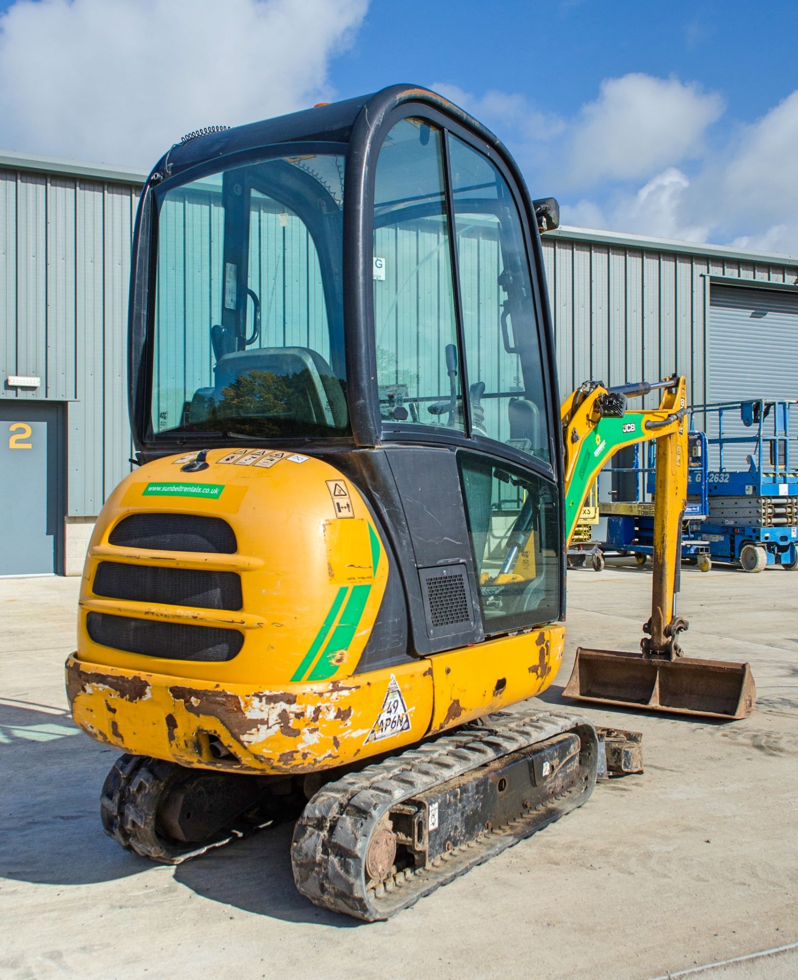 JCB 8018 1,5 tonne rubber tracked mini excavator Year: 2016 S/N: 2497642 Recorded Hours: 1718 blade, - Image 4 of 24