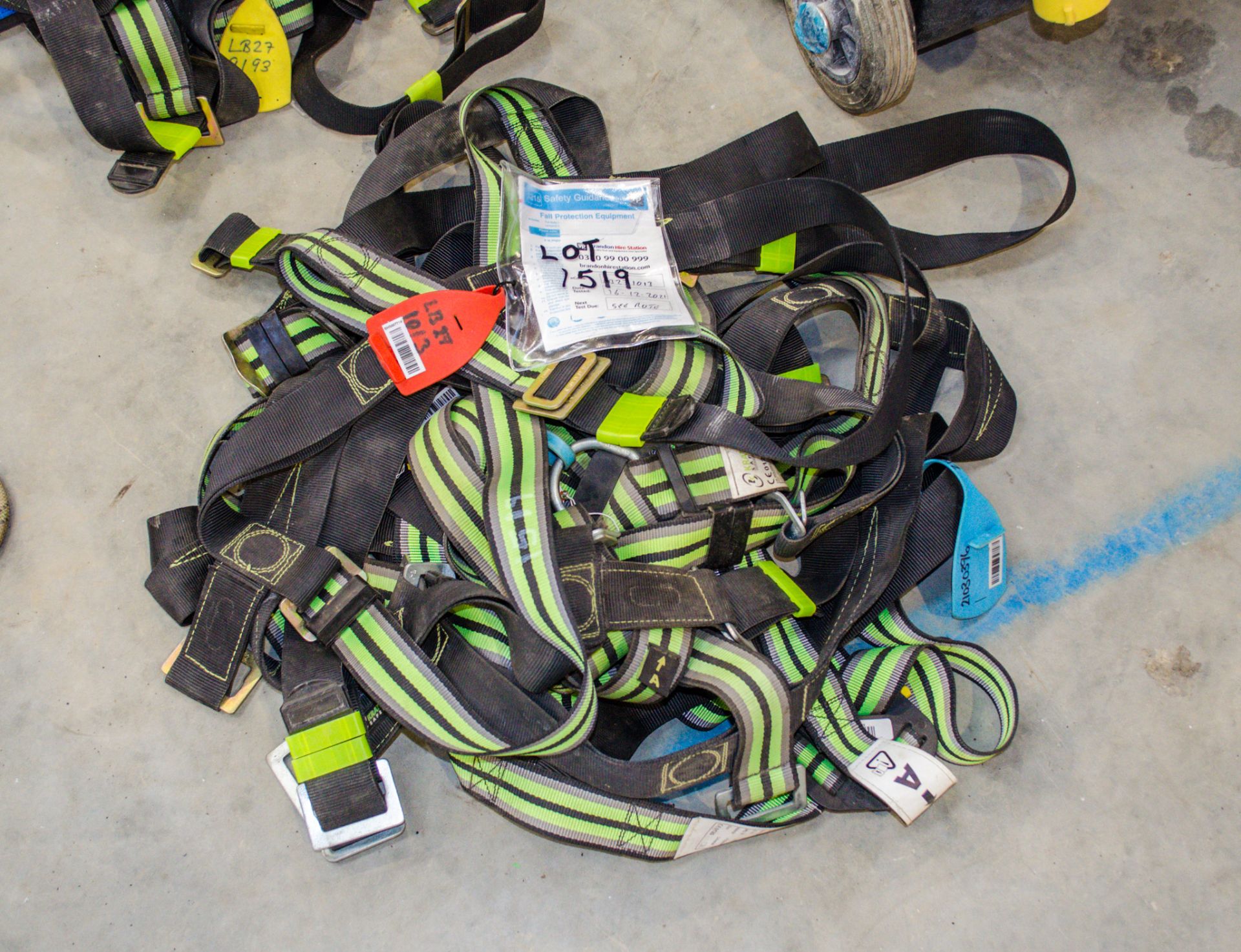 4 - personnel safety harnesses