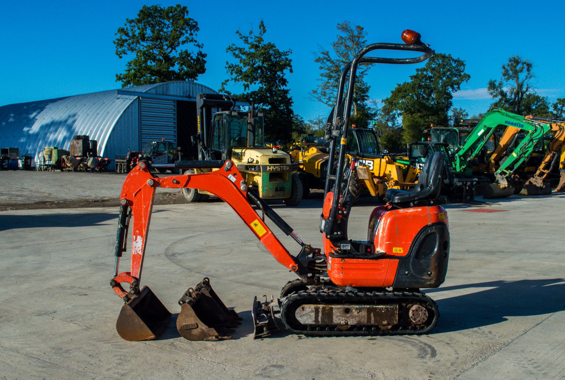 Kubota K008-3 0.8 tonne rubber tracked micro excavator Year: 2018 S/N: 30713 Recorded Hours: 1319 - Image 7 of 19