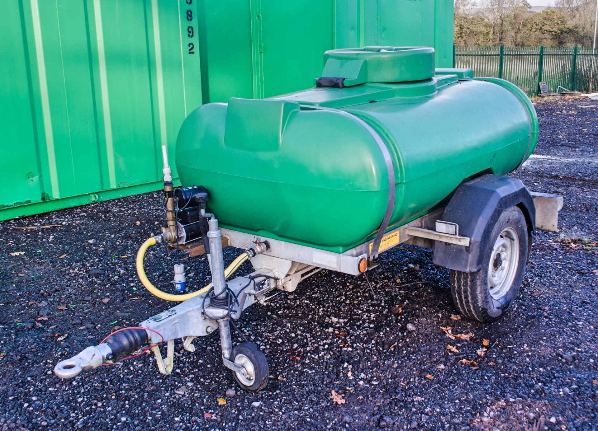 Trailer Engineering fast tow water bowser c/w 240v water pump A615320