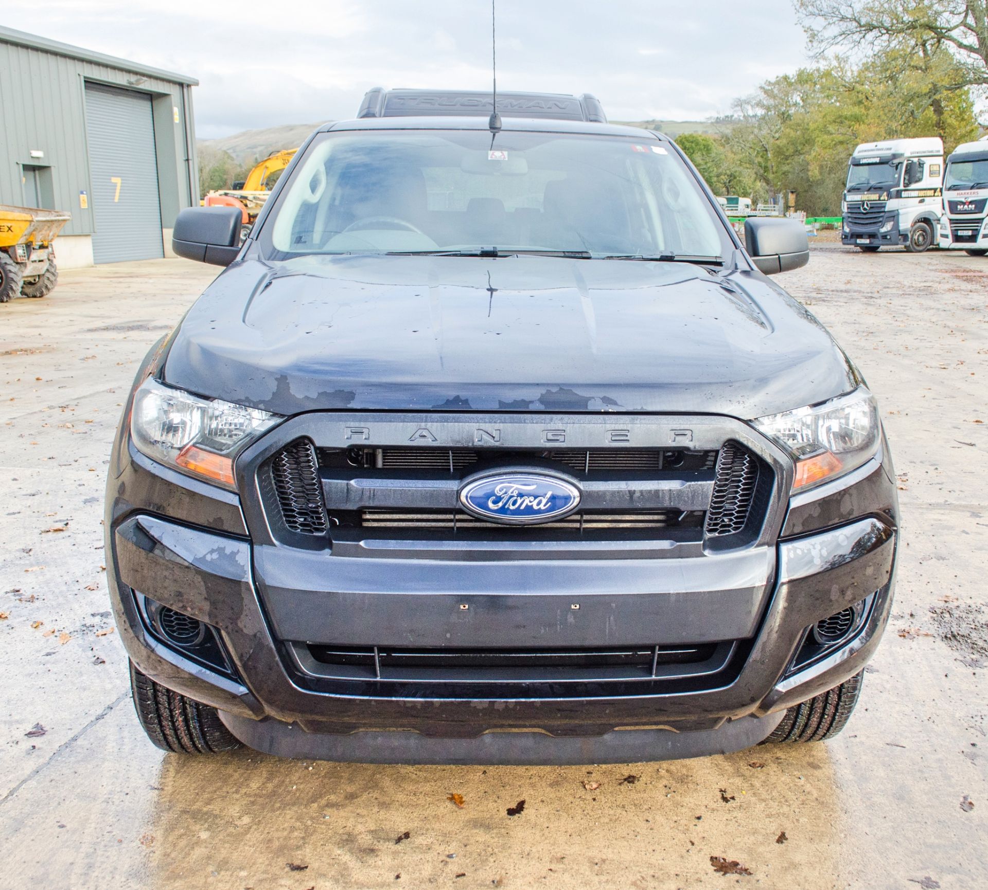 Ford Ranger 2.2 TDCI 160 XL double cab pick up (Ex MOD) VIN: 6FPPXXMJ2PHU42769 Date of Entry into - Image 5 of 33