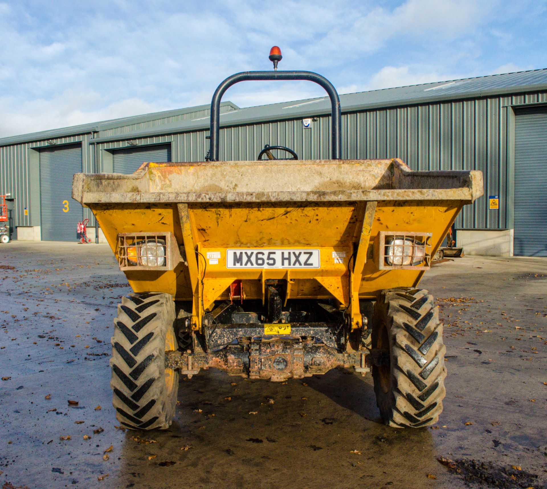 JCB 3 tonne straight skip dumper Year: 2015 S/N: RE8399 Recorded Hours: 1071 A669033 - Image 5 of 20