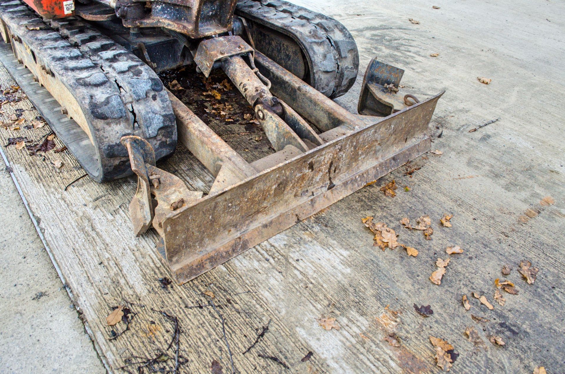 Kubota KX016-4 1.6 tonne rubber tracked mini excavator Year: 2014 S/N: 577998 Recorded Hours: 2026 - Image 14 of 18