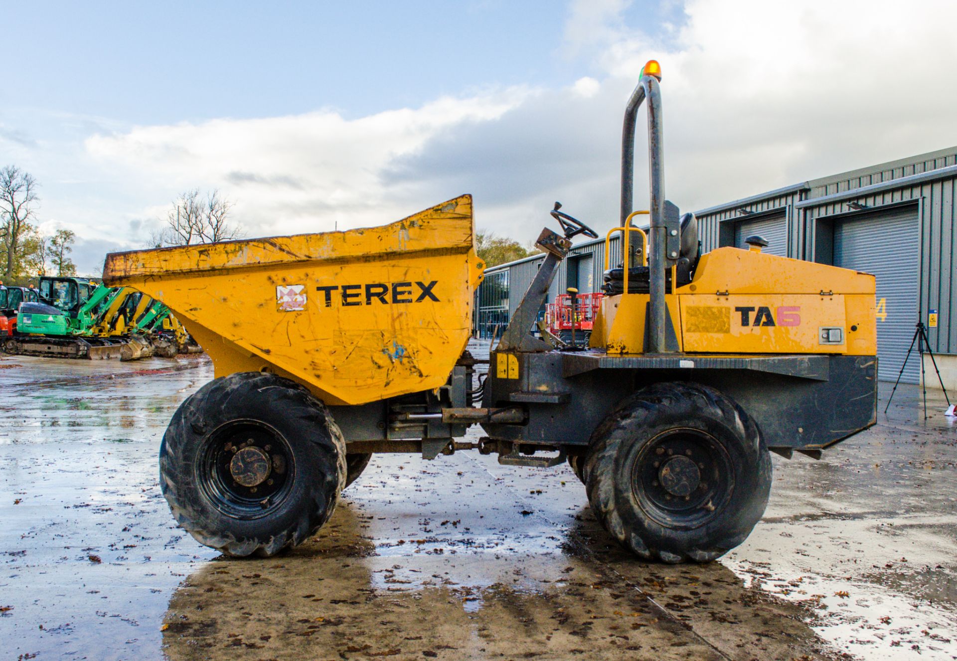 Terex TA6 6 tonne straight skip dumper Year: 2014 S/N: PH4936 Recorded Hours:  D1737 - Image 8 of 18