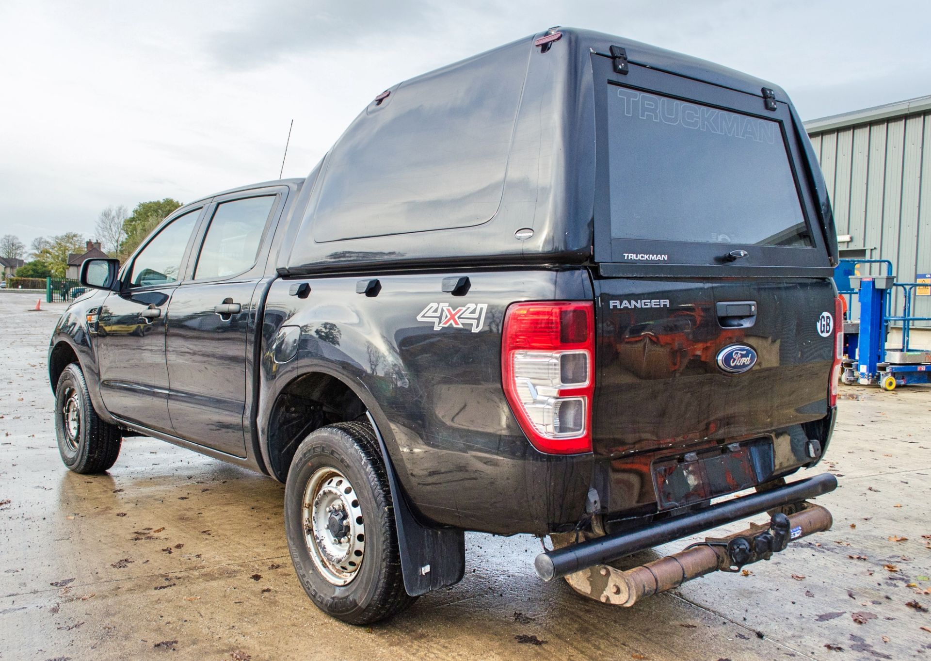 Ford Ranger 2.2 TDCI 160 XL double cab pick up (Ex MOD) VIN: 6FPPXXMJ2PHU42769 Date of Entry into - Image 4 of 33