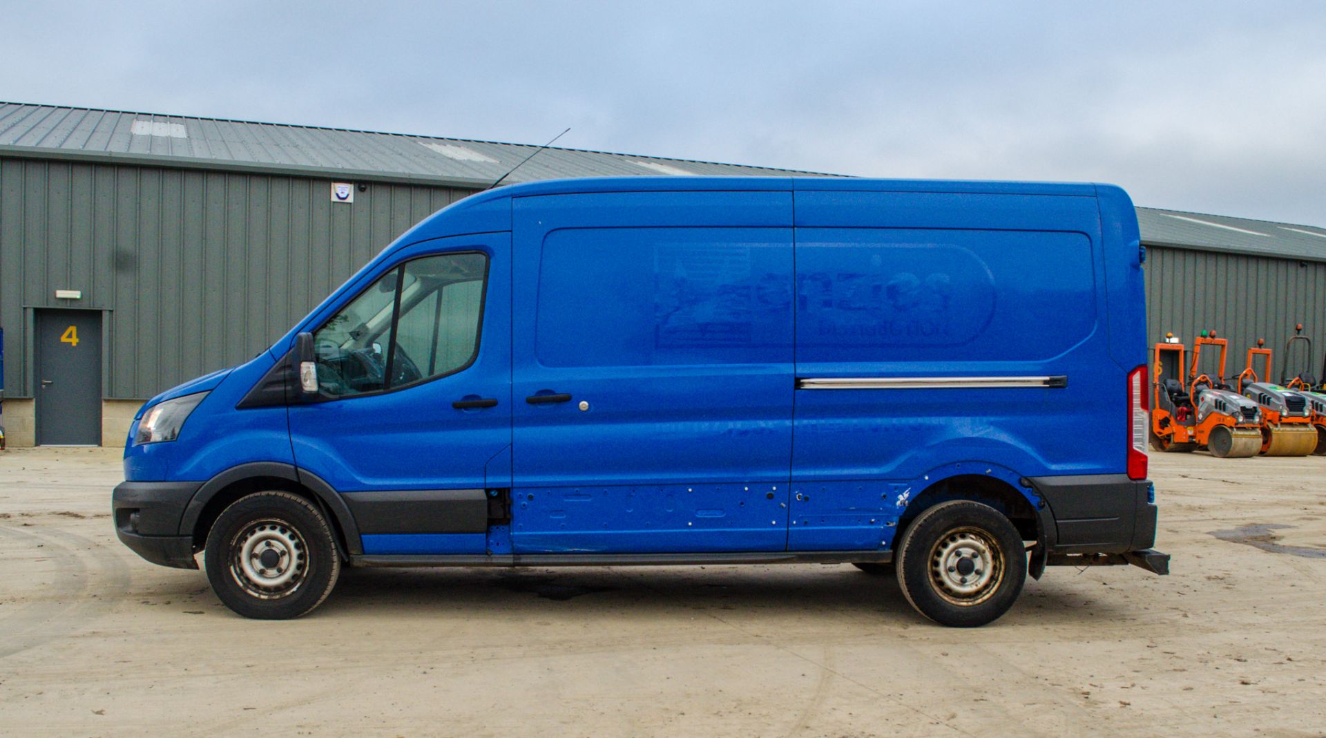 Ford Transit 350 FWD 2.0 TDCI 130 LWB medium roof panel van Registration Number: SP67 ULB Date of - Image 7 of 27