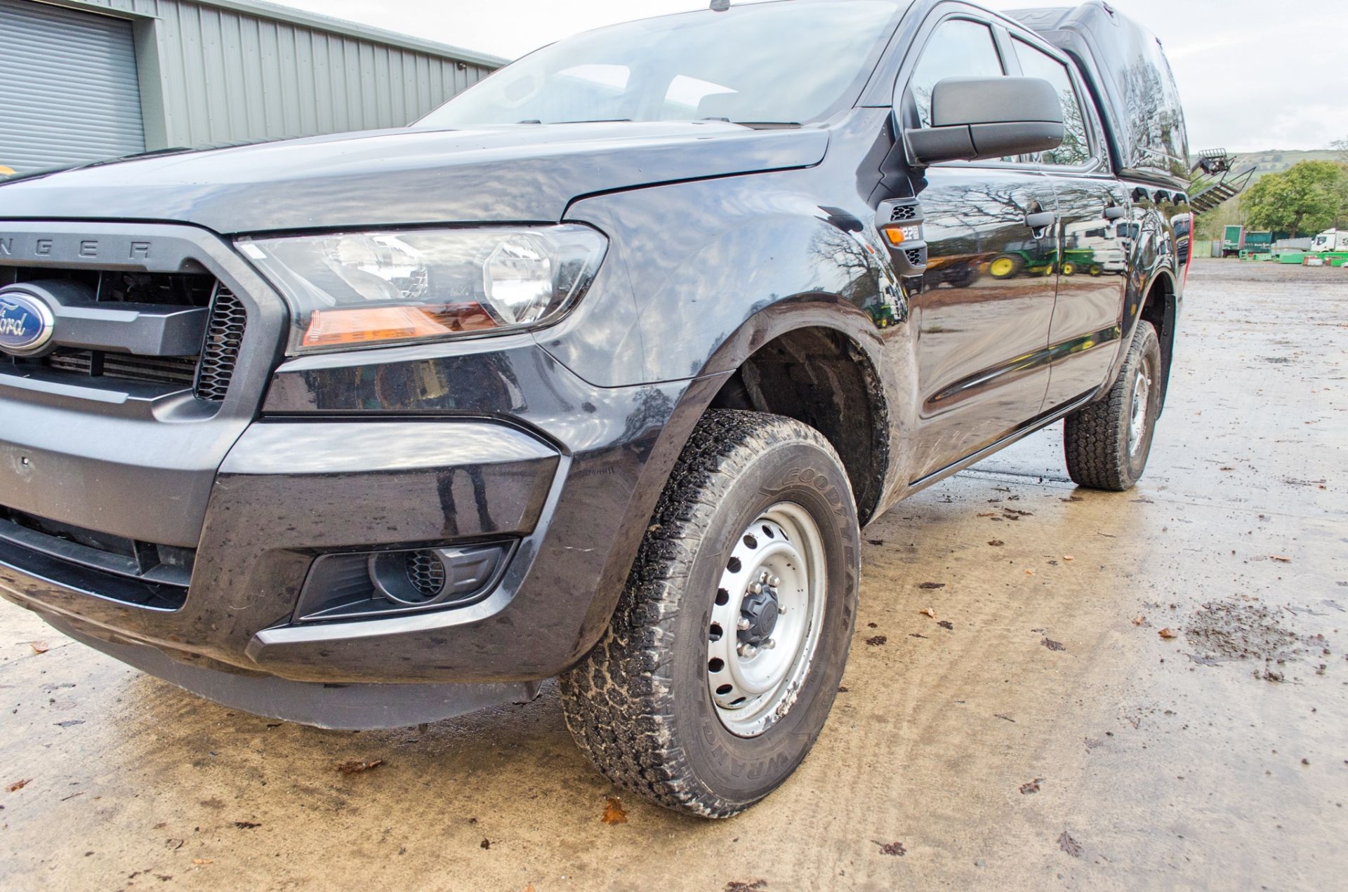 Ford Ranger 2.2 TDCI 160 XL double cab pick up (Ex MOD) VIN: 6FPPXXMJ2PHU42742 Date of Entry into - Image 10 of 32