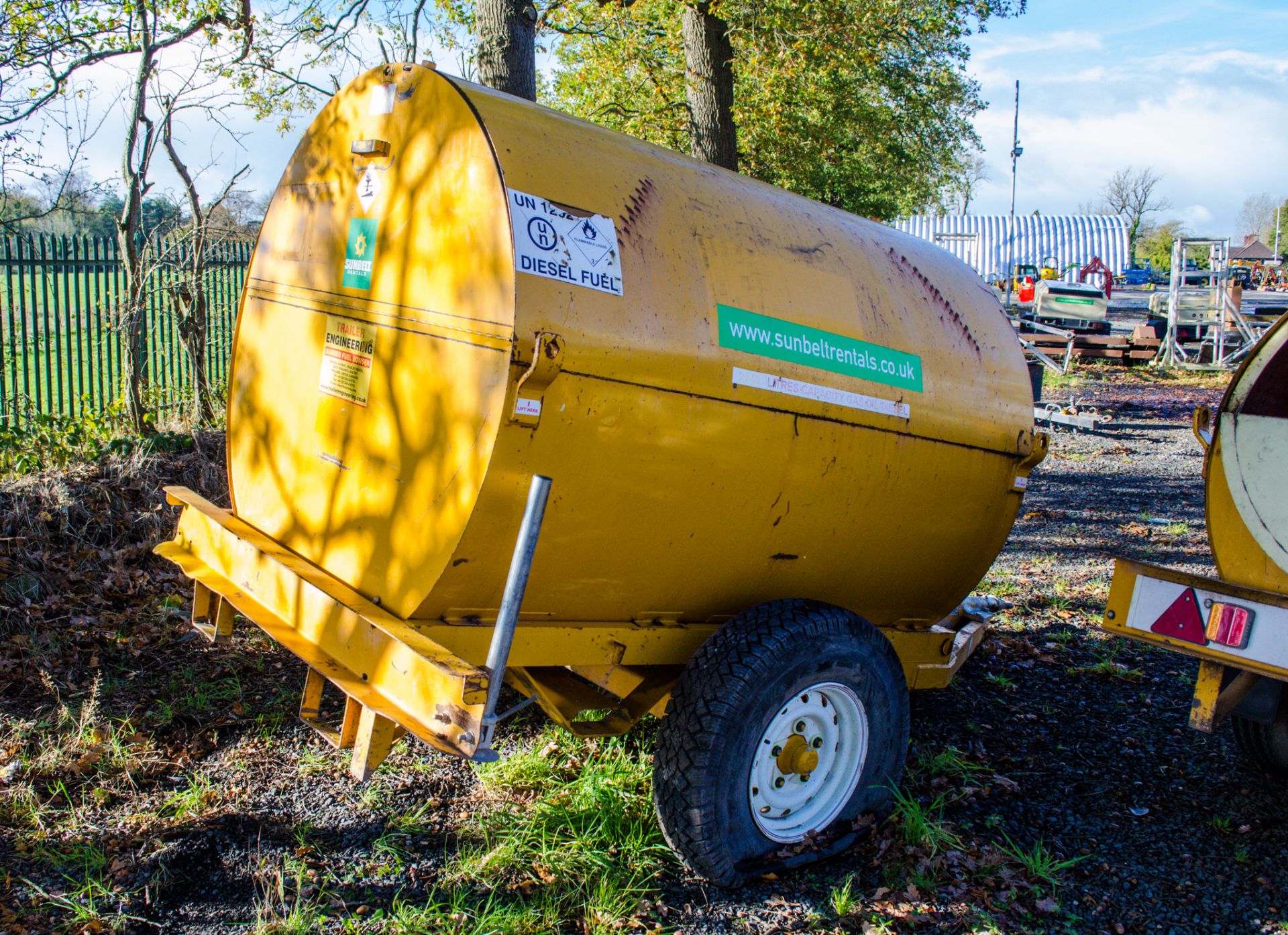 Trailer Engineering 500 gallon site tow bunded fuel bowser c/w hand pump, delivery hose and - Image 2 of 5