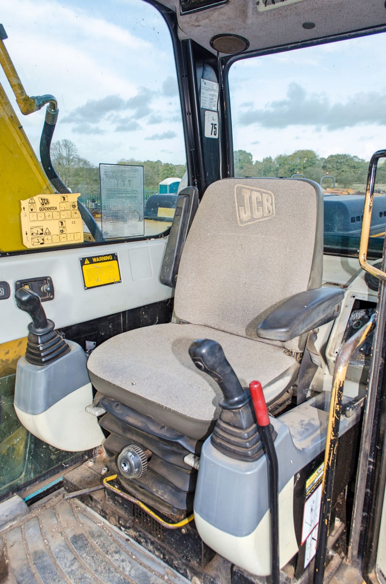 JCB JS160LC 16 tonne steel tracked excavator Year: 2004 S/N: 703772 Recorded Hours: 10424 piped, - Image 21 of 25