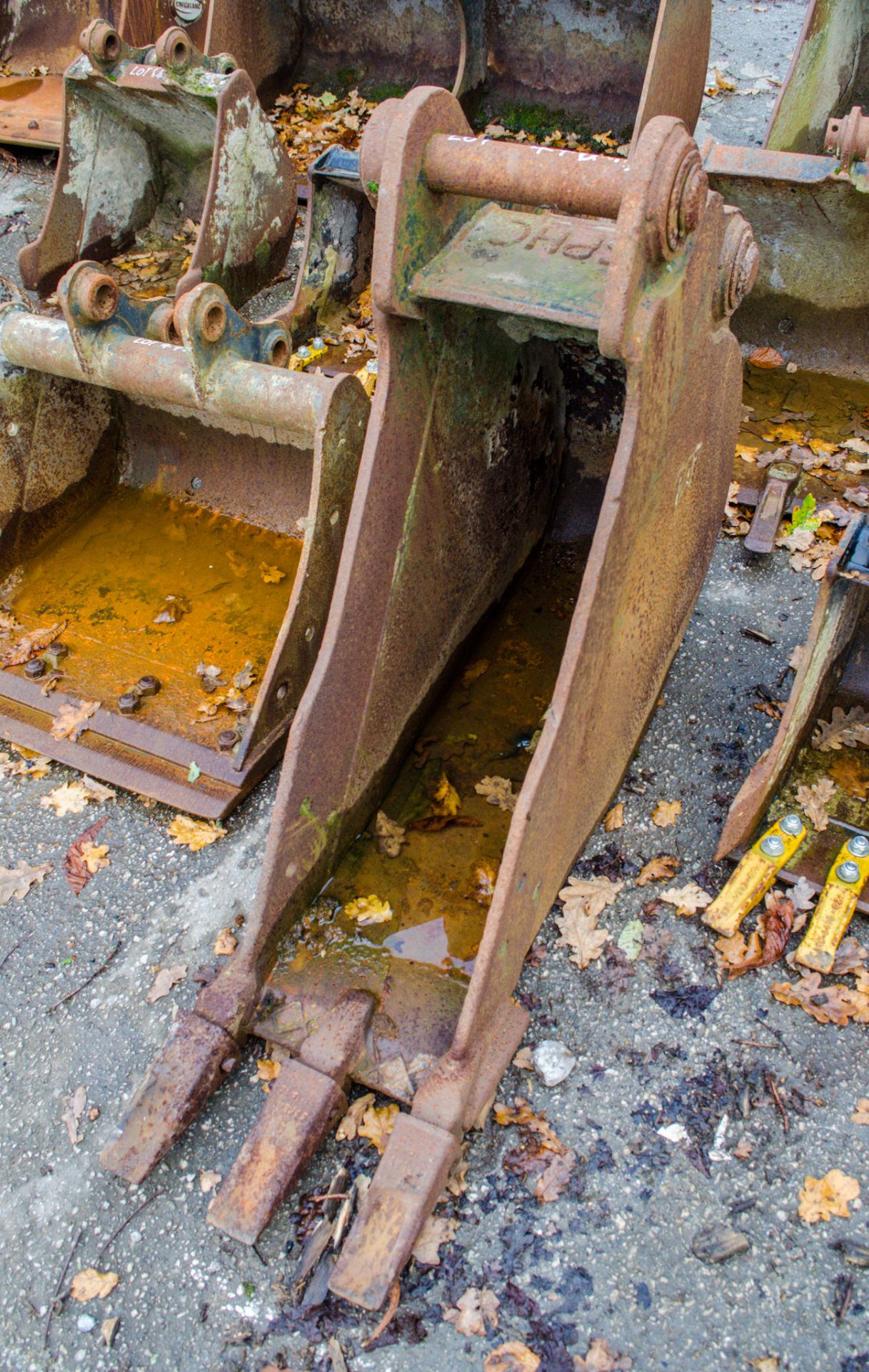 12 inch mini digger bucket