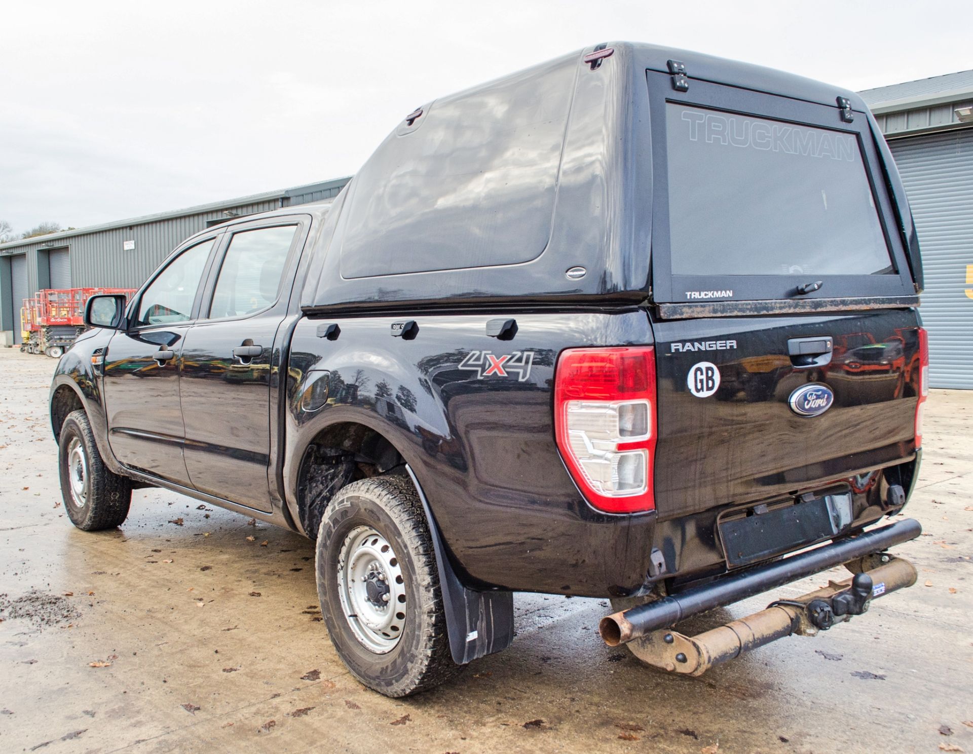 Ford Ranger 2.2 TDCI 160 XL double cab pick up (Ex MOD) VIN: 6FPPXXMJ2PHU42742 Date of Entry into - Image 4 of 32