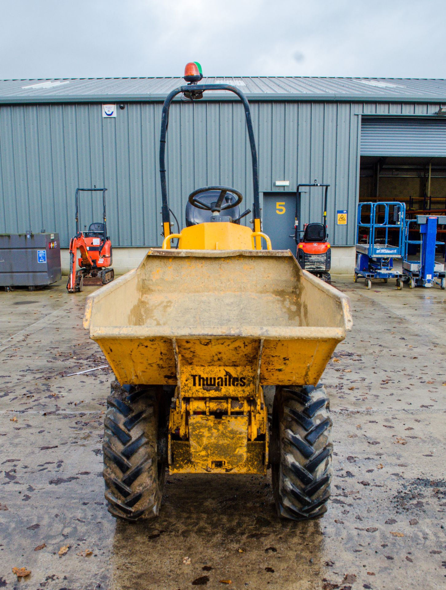 Thwaites 1 tonne hi-tip dumper Year: 2014 S/N: 17D778 Recorded Hours: 1212 3241543 - Image 5 of 21