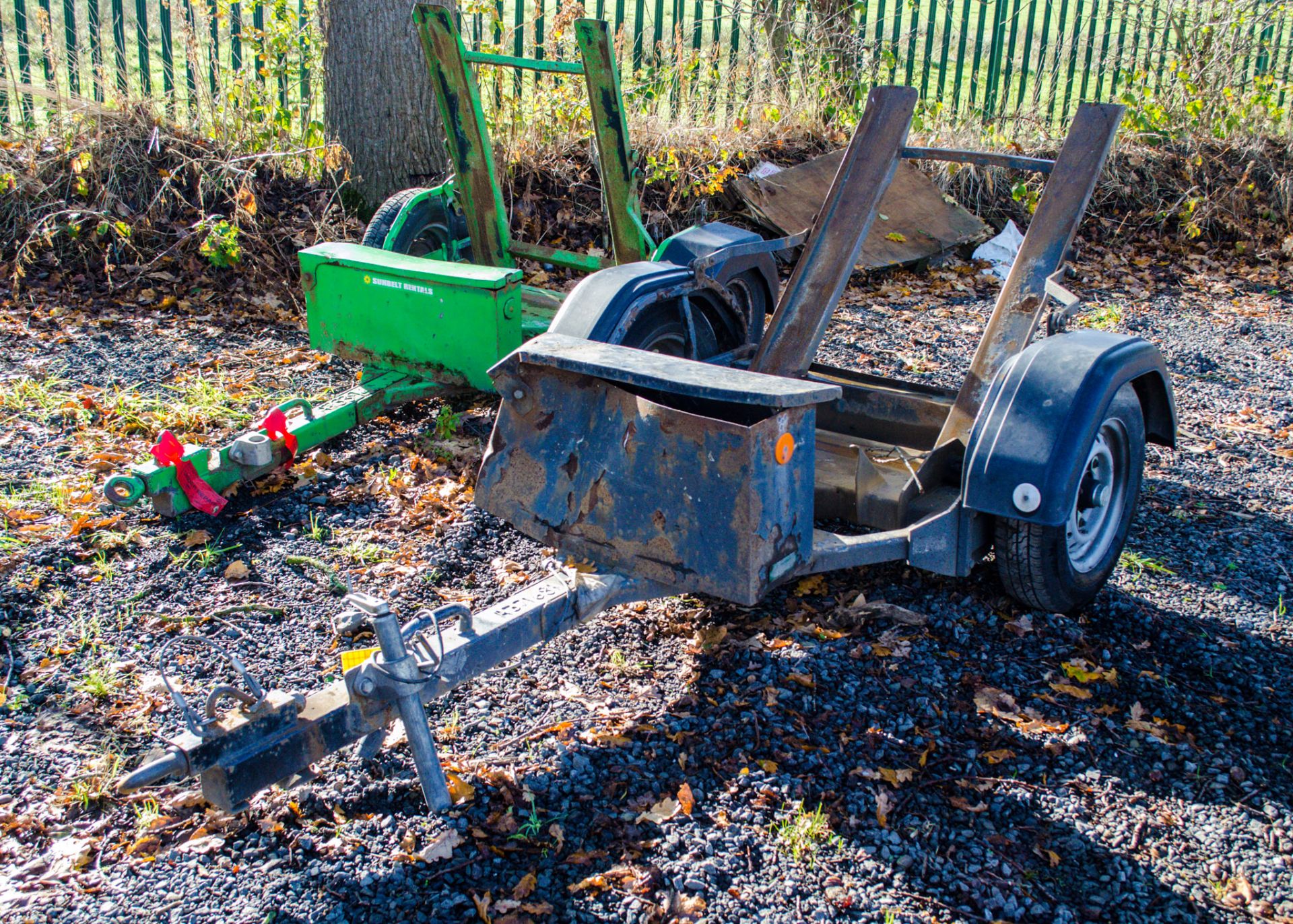 Pedestrian roller trailer A371681