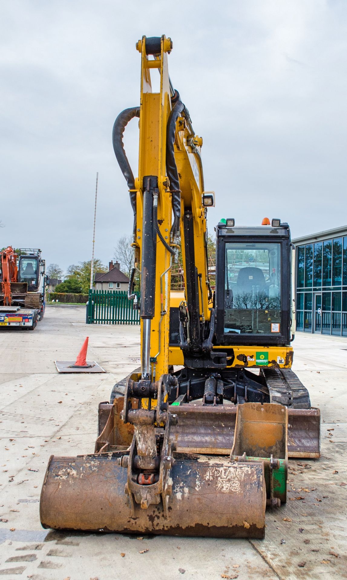 JCB 86C-1 Eco 8.5 tonne rubber tracked excavator Year: 2015 S/N: 2249996 Recorded Hours: 3694 blade, - Image 5 of 23