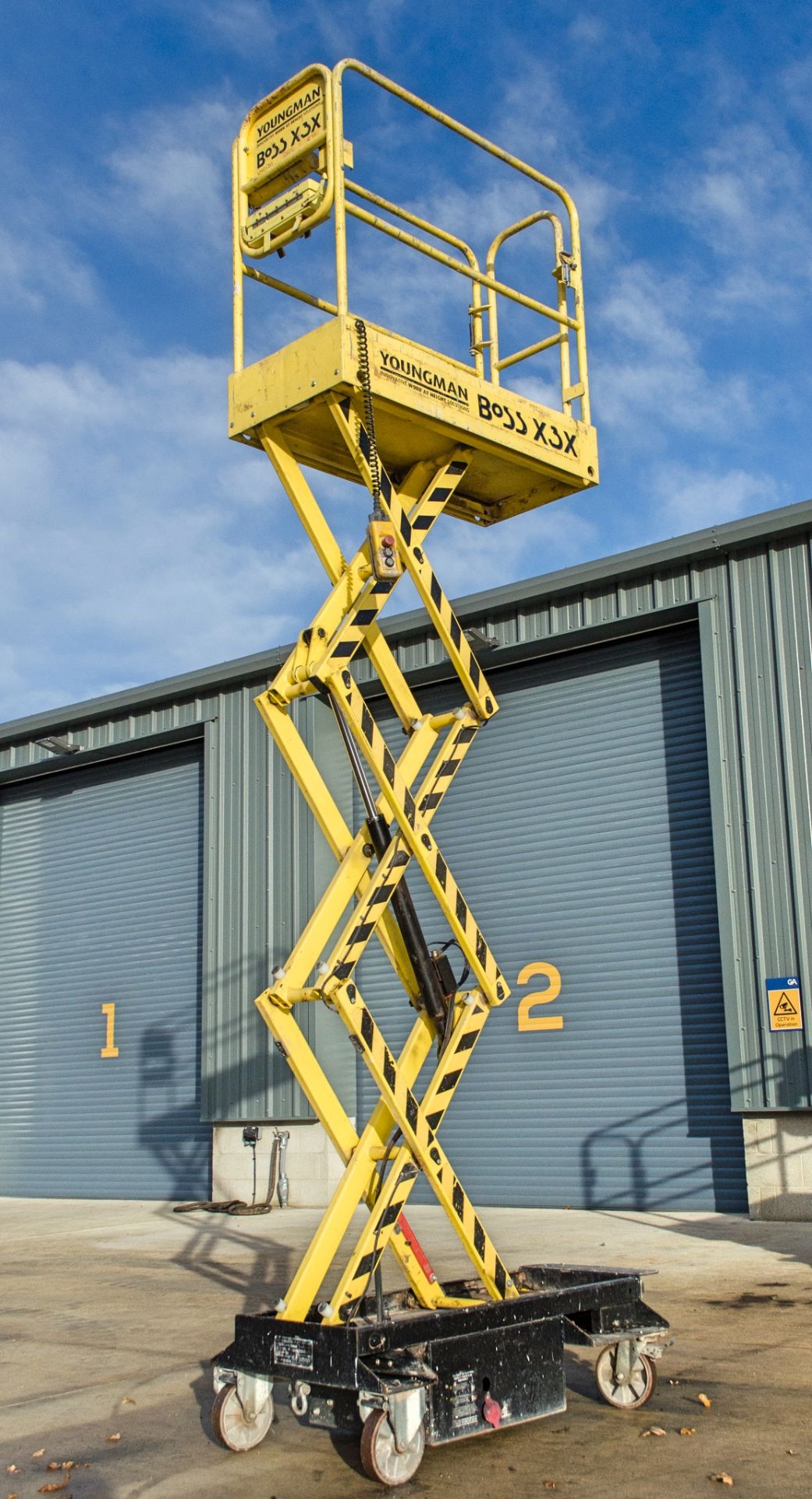 Youngman Boss X3X push around electric access platform Year: 2010 S/N: 31173 HYP170 - Image 5 of 8