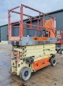 JLG 2630 ES battery electric scissor lift access platform Year: 2006 S/N: 1200006417 Recorded Hours: