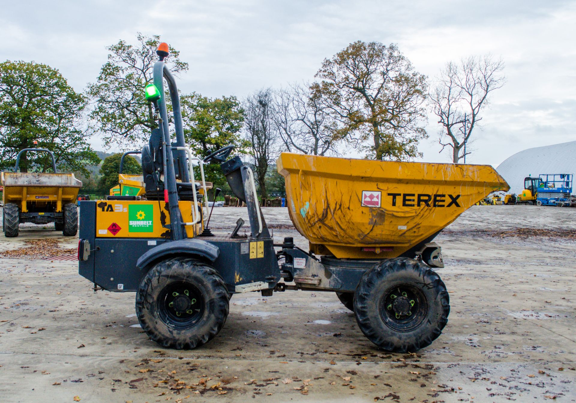 Terex TA3s 3 tonne swivel skip dumper Year: 2014 S/N: PB5504 Recorded Hours: 1168 A635098 - Bild 7 aus 23