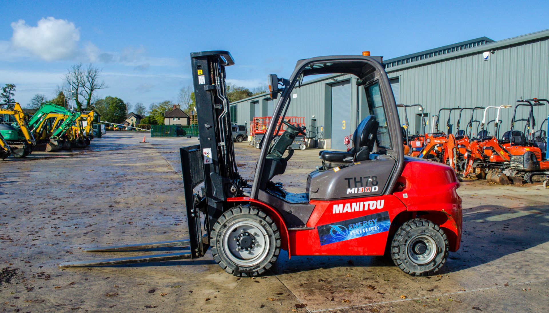 Manitou MI30D 3 tonne diesel driven forklift trucks Year: 2020 S/N: 0087737 Recorded Hours: 248 - Image 6 of 17