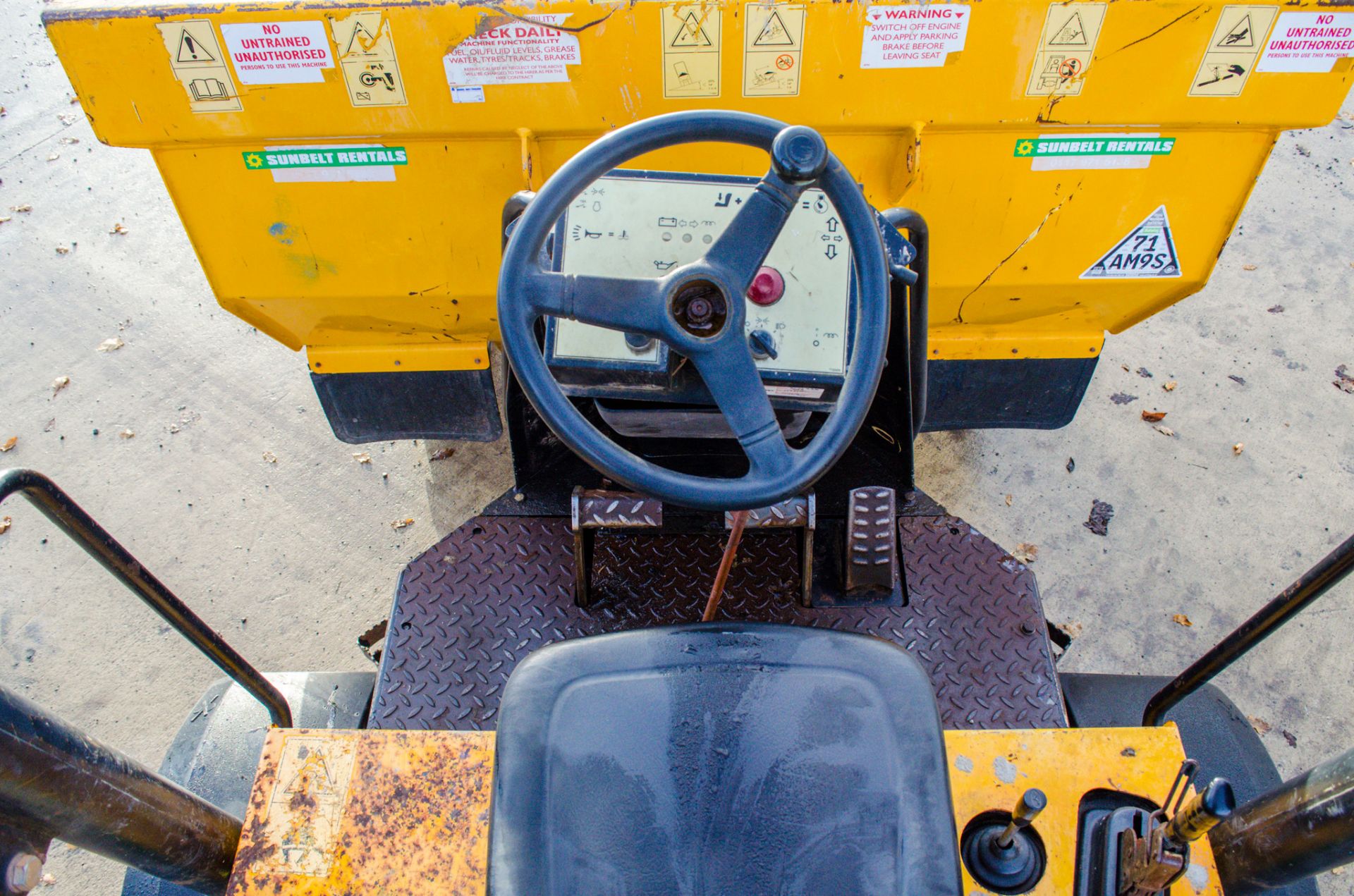 JCB 3 tonne straight skip dumper Year: 2015 S/N: RE8399 Recorded Hours: 1071 A669033 - Bild 18 aus 20