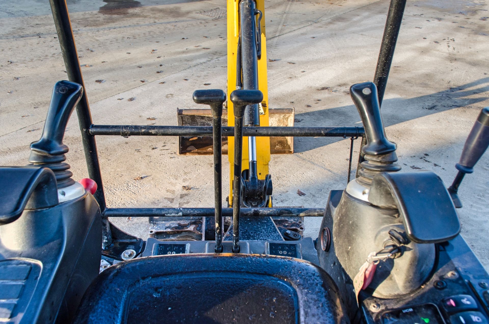 JCB 15C-2 1.5 tonne rubber tracked mini excavator Year: 2019 S/N: 2710019 Recorded hours: 927 Blade, - Image 17 of 21