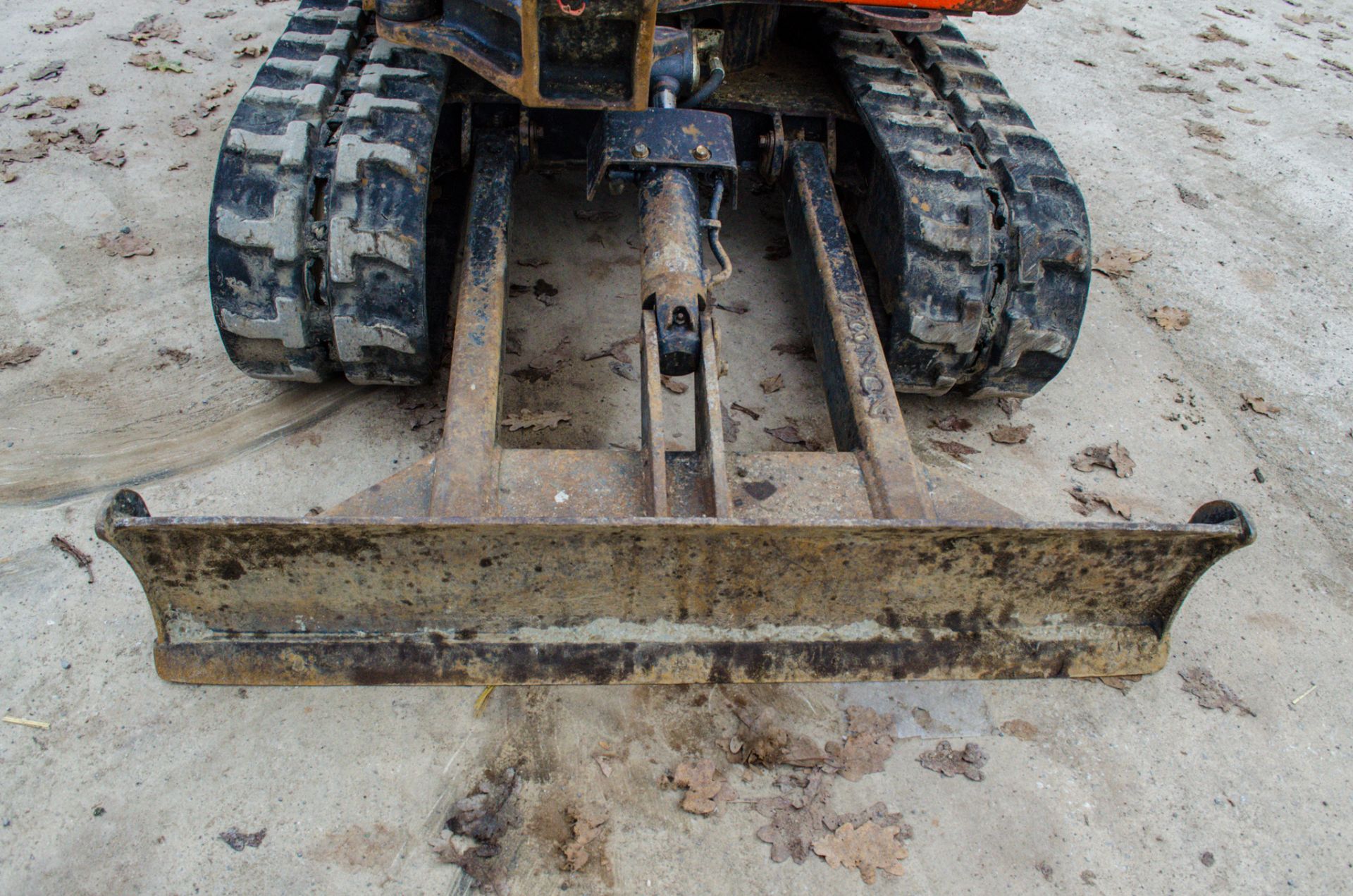 Kubota KX015-4 1.5 tonne rubber tracked mini excavator Year: 2014 S/N: 58110 Recorded Hours: 3079 - Image 15 of 20