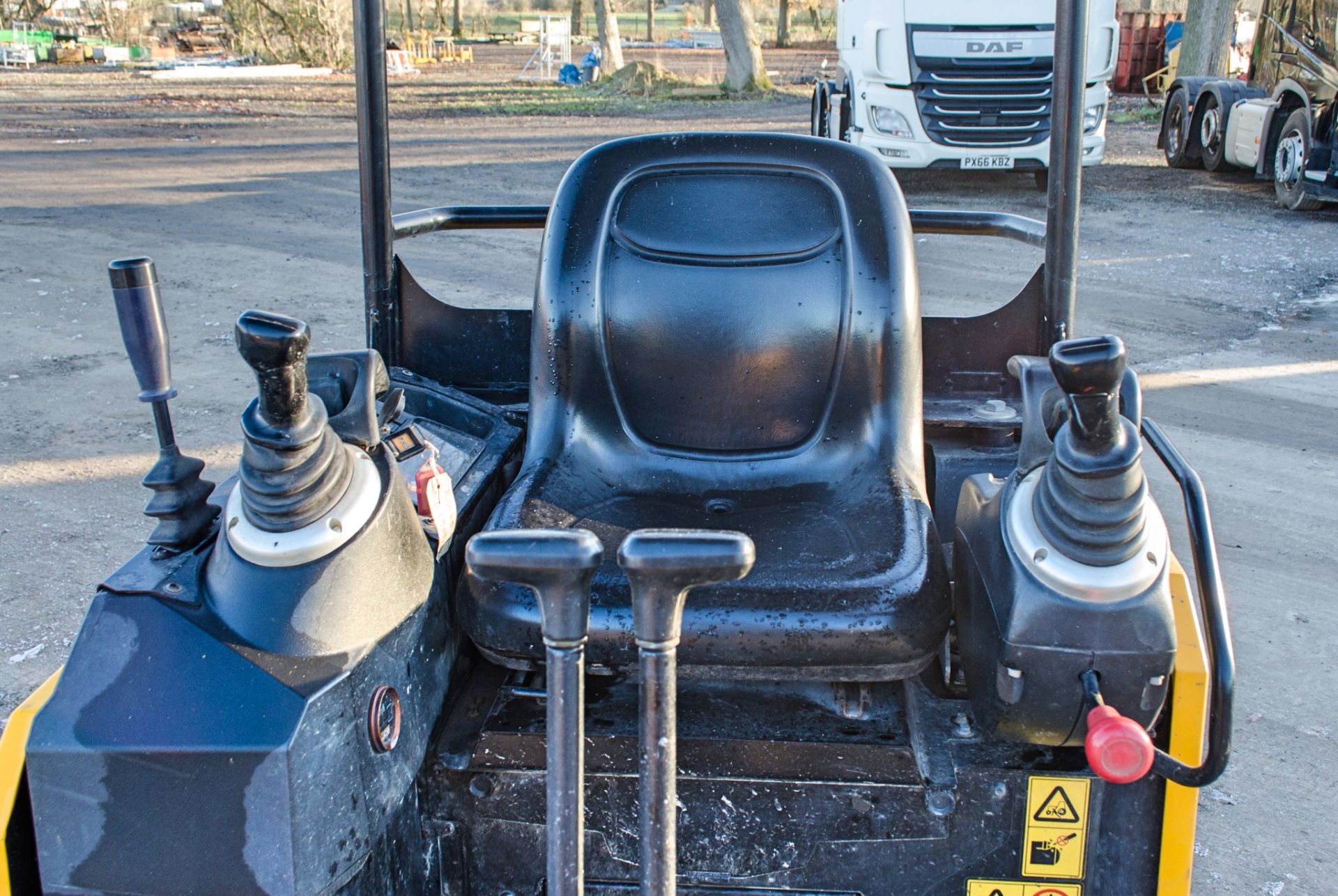 JCB 15C-2 1.5 tonne rubber tracked mini excavator Year: 2019 S/N: 2710019 Recorded hours: 927 Blade, - Image 16 of 21