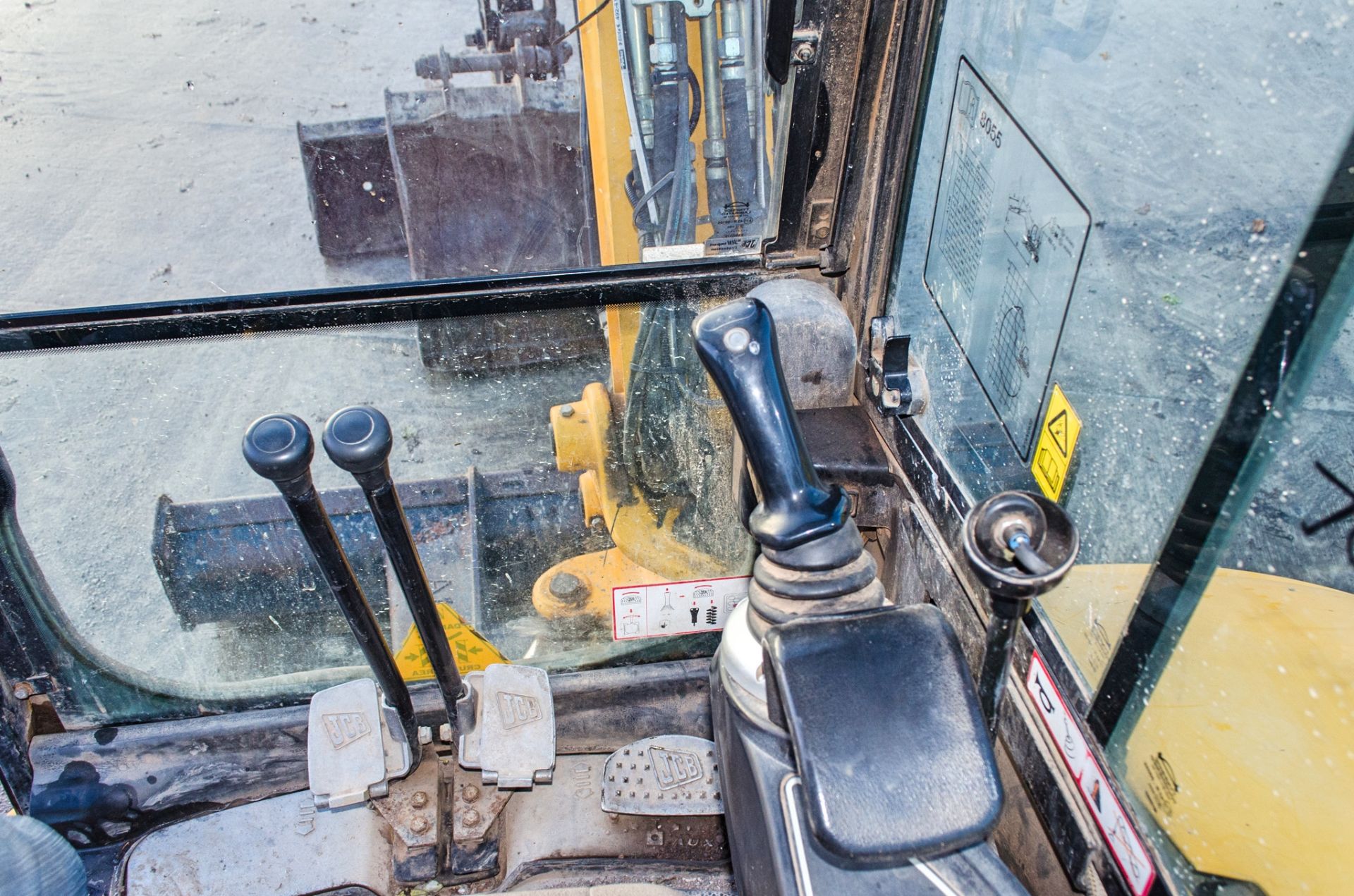 JCB 8055 RTS 5.5 tonne rubber tracked excavator Year: 2015 S/N: 2426207 Recorded Hours: 3404 - Image 21 of 23