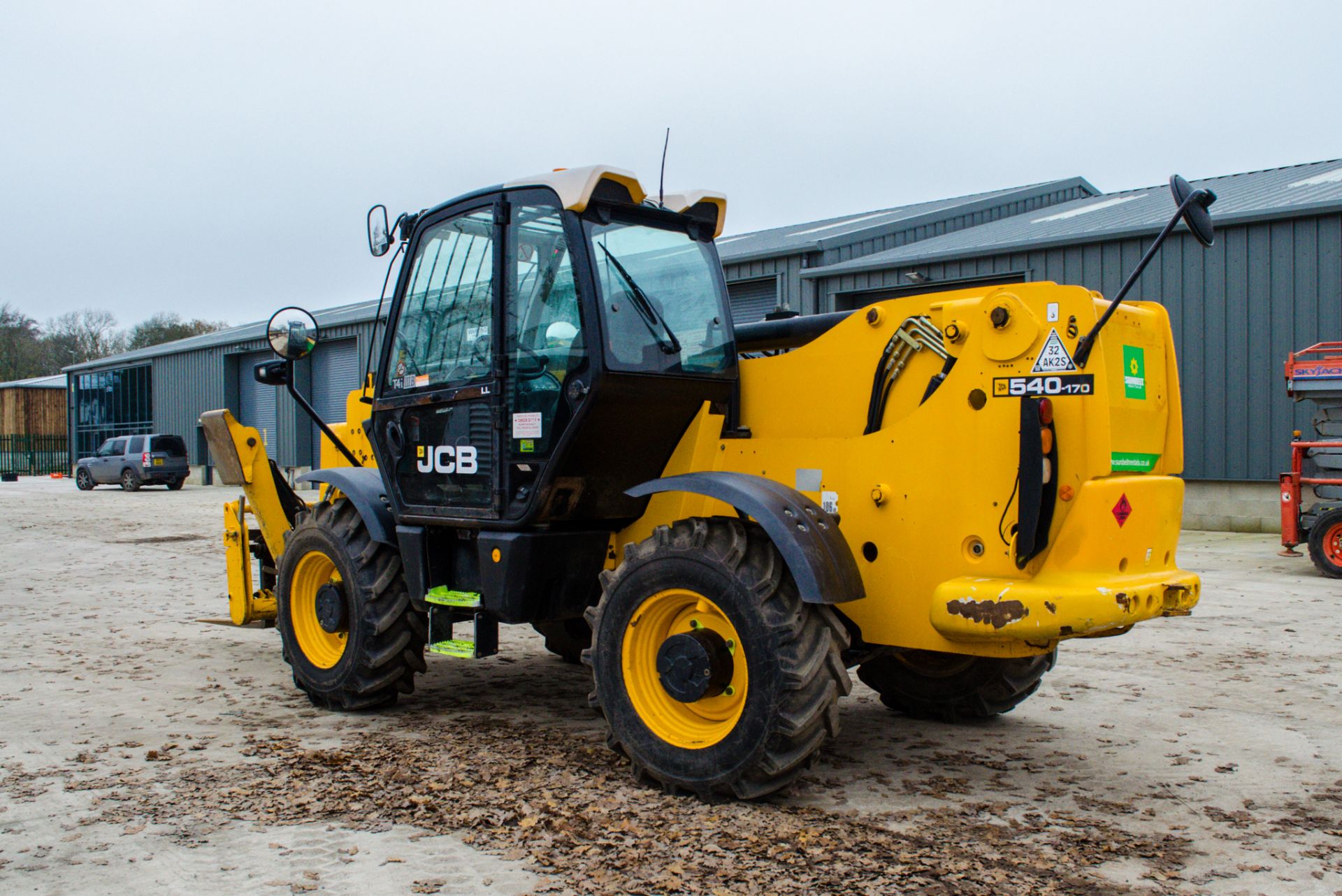 JCB 540-170 17 metre telescopic handler Year: 2014 S/N: 02340356 Recorded Hours: 4444 ** Boom - Image 4 of 21