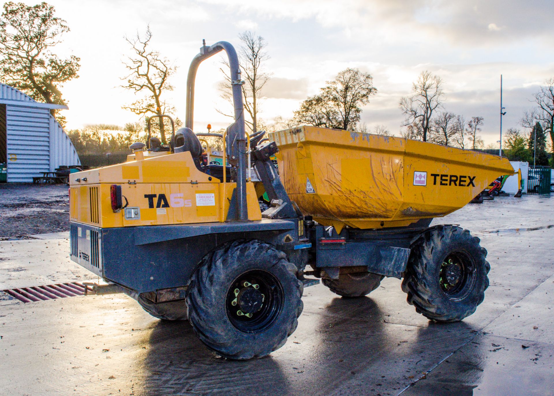 Terex TA6s 6 tonne swivel skip dumper  Year: 2014 S/N: PJ5719 Recorded Hours: 3652 A635129 - Image 4 of 23
