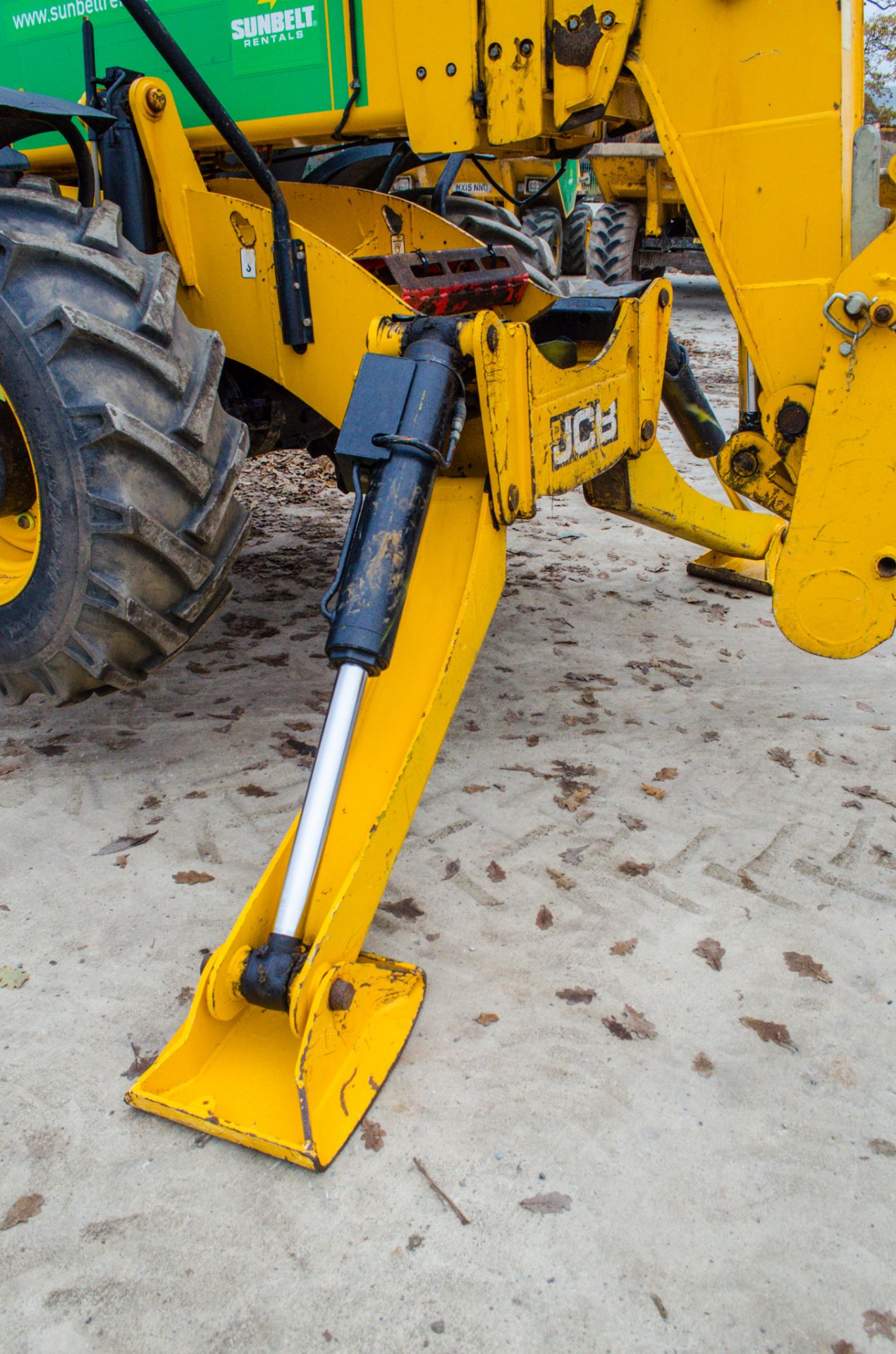 JCB 540-170 17 metre telescopic handler Year: 2014 S/N: 02340356 Recorded Hours: 4444 ** Boom - Image 15 of 21