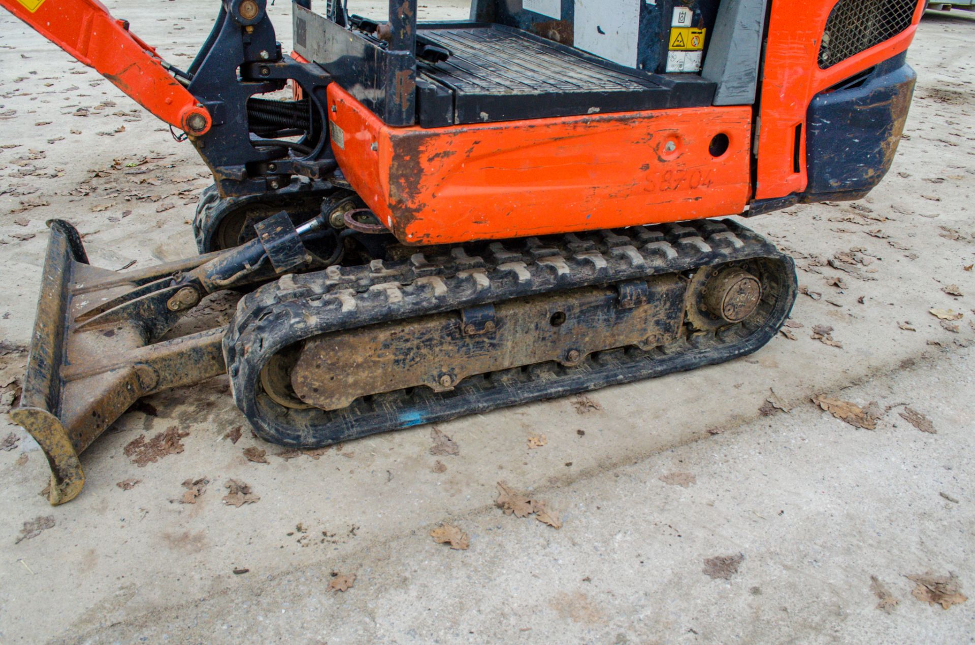 Kubota KX015-4 1.5 tonne rubber tracked mini excavator Year: 2014 S/N: 58110 Recorded Hours: 3079 - Image 9 of 20
