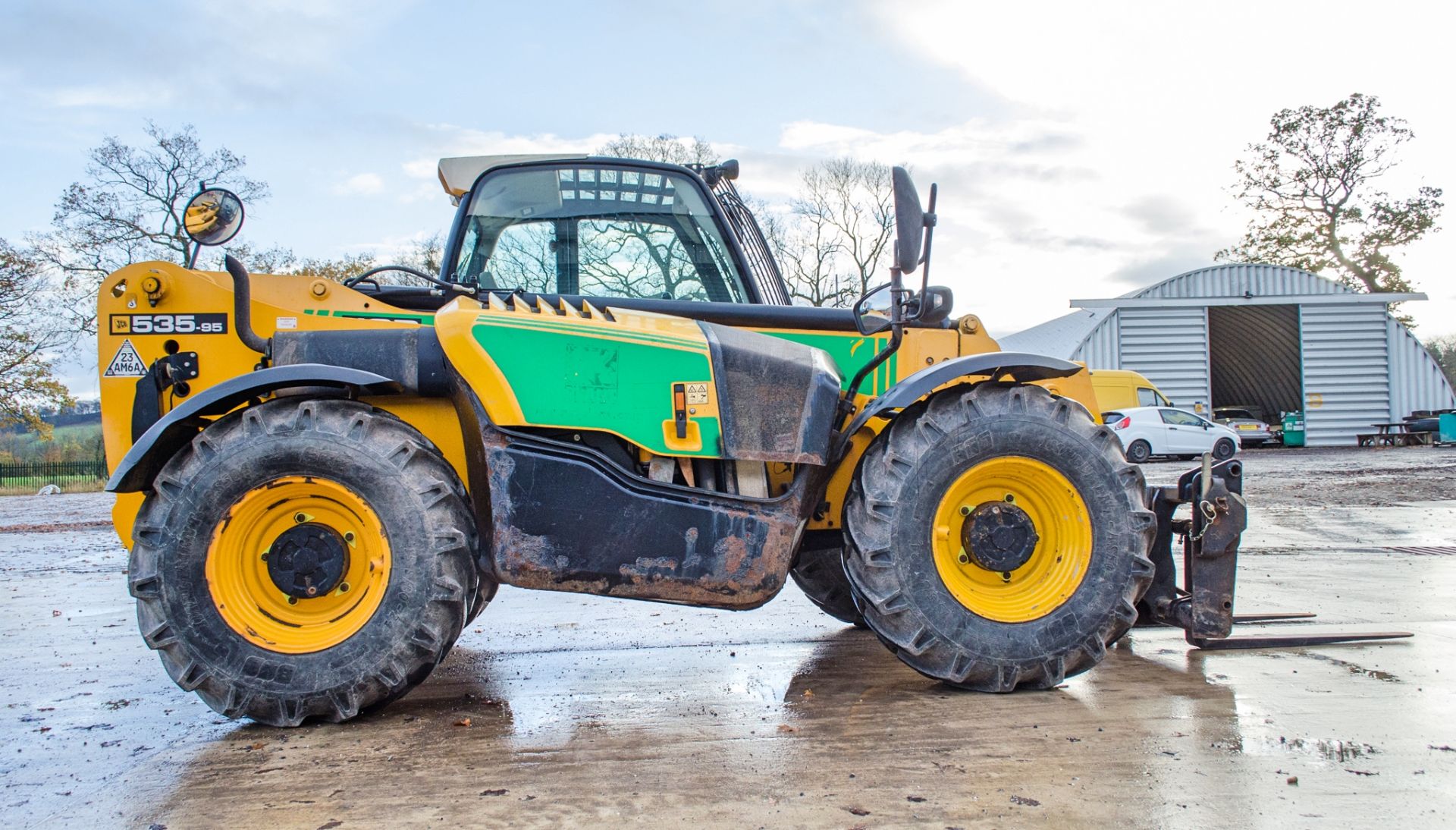 JCB 535-95 9.5 metre telescopic handler Year: 2015 S/N: 2349642 Recorded Hours: 1807 A677468 ** - Image 8 of 26