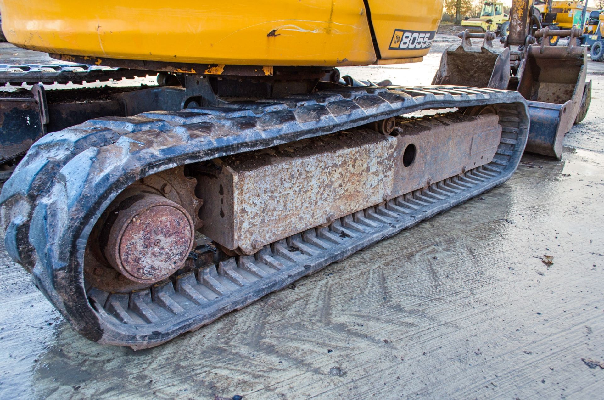 JCB 8055 RTS 5.5 tonne rubber tracked excavator Year: 2015 S/N: 2426207 Recorded Hours: 3404 - Image 9 of 23