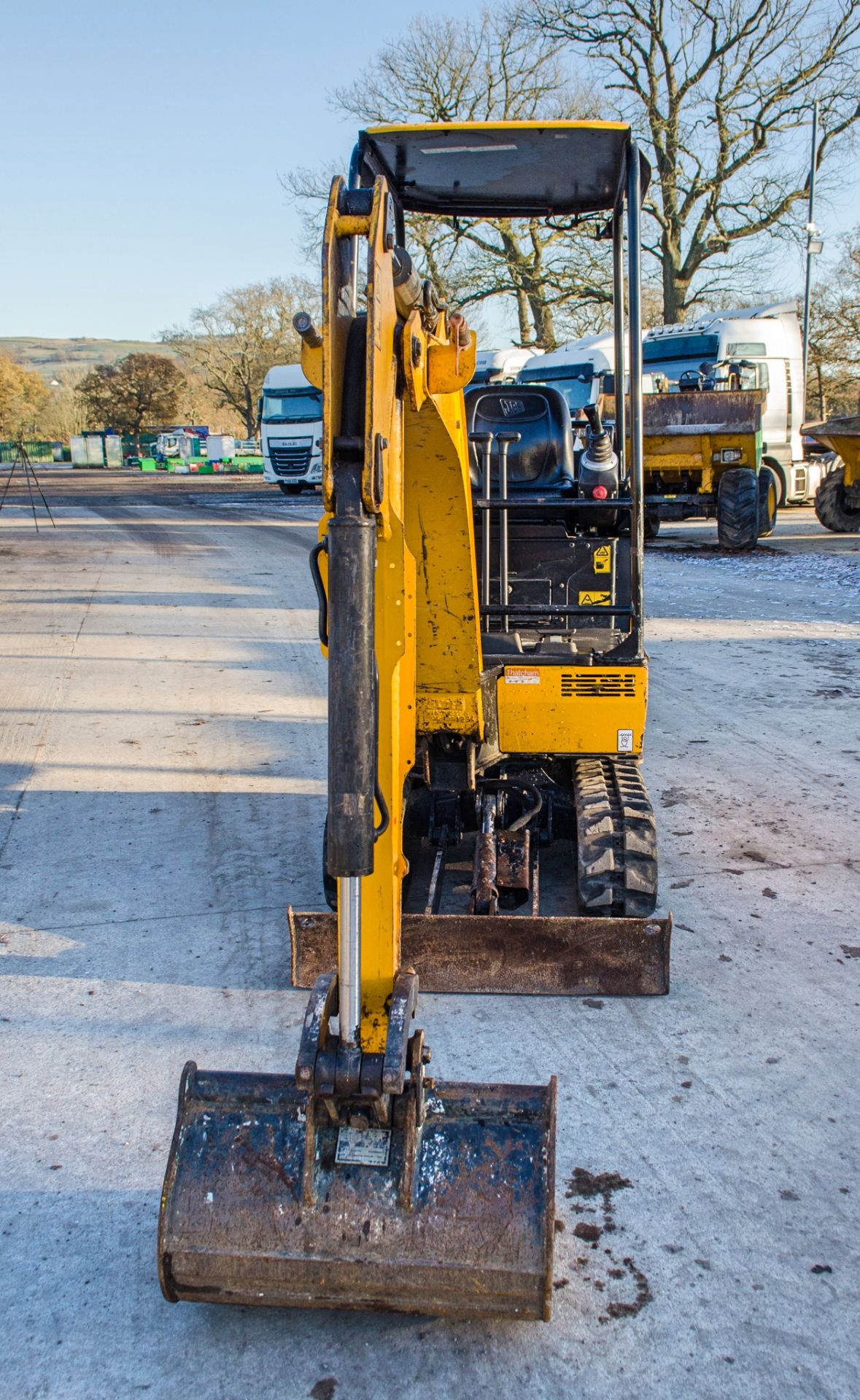 JCB 15C-2 1.5 tonne rubber tracked mini excavator Year: 2018 S/N: 2709988 Recorded hours: 954 Blade, - Image 5 of 21