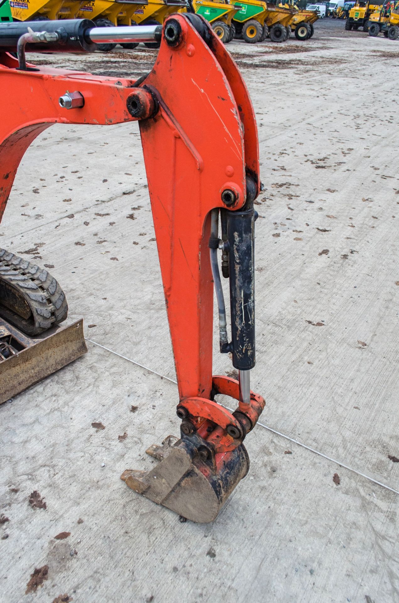 Kubota K008-3 0.8 tonne rubber tracked micro excavator Year: 2018 S/N: 31083 Recorded Hours: 930 - Image 13 of 21