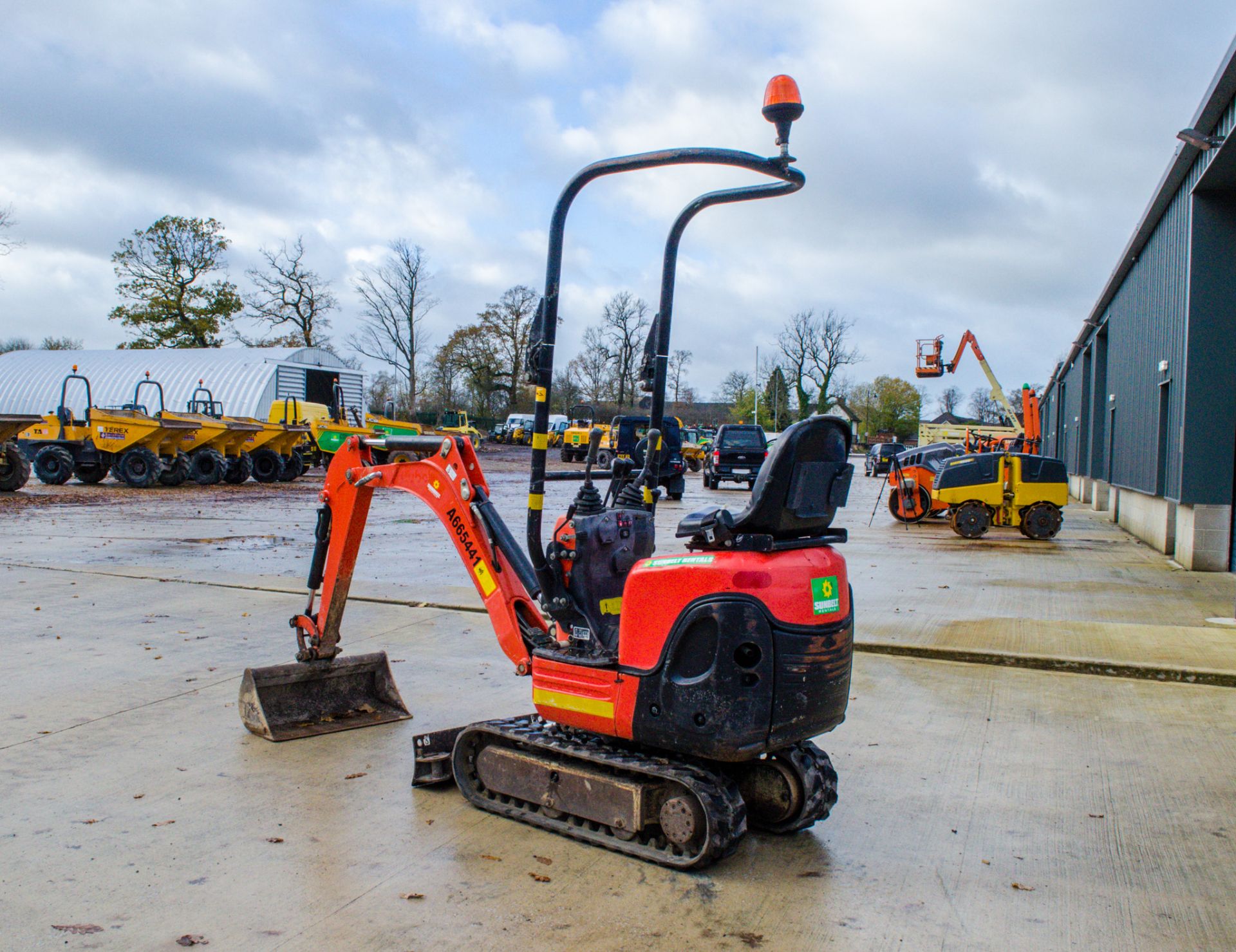 Kubota K008-3 0.8 tonne rubber tracked micro excavator Year: 2015 S/N: 26190 Recorded Hours: 1286 - Image 4 of 21