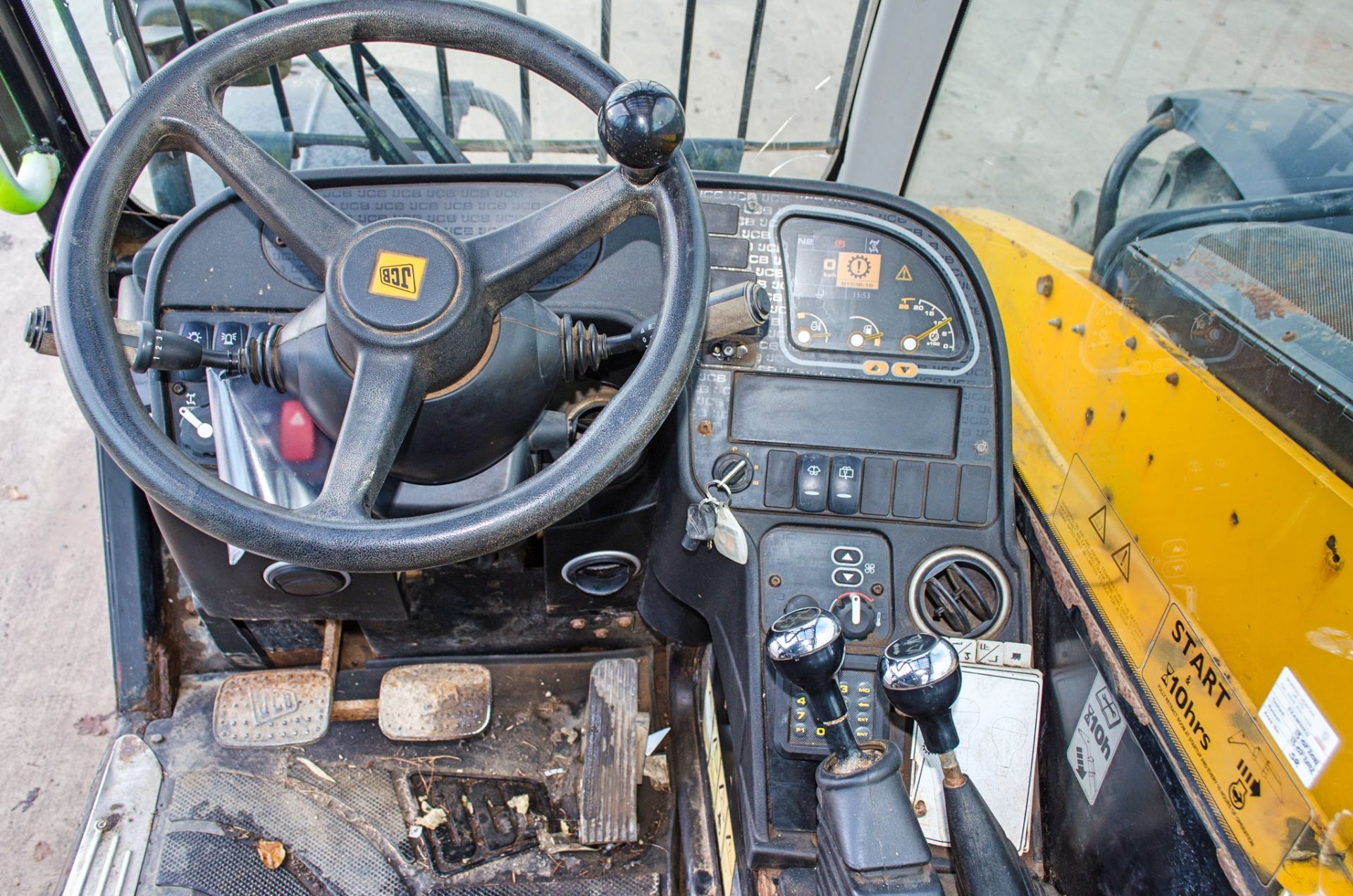 JCB 535-95 9.5 metre telescopic handler Year: 2015 S/N: 2349642 Recorded Hours: 1807 A677468 ** - Image 21 of 26