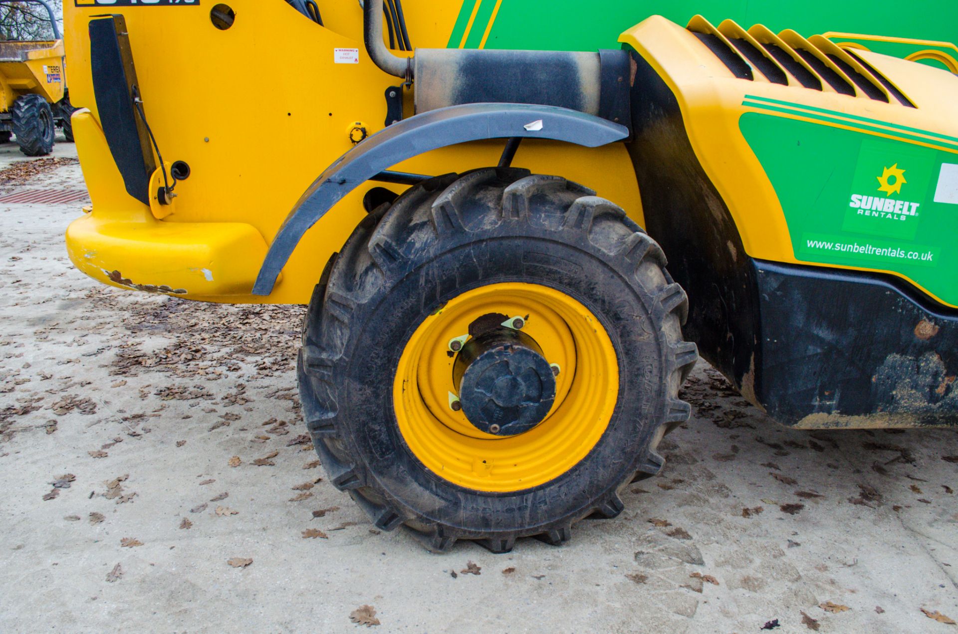 JCB 540-170 17 metre telescopic handler Year: 2014 S/N: 02340356 Recorded Hours: 4444 ** Boom - Image 9 of 21