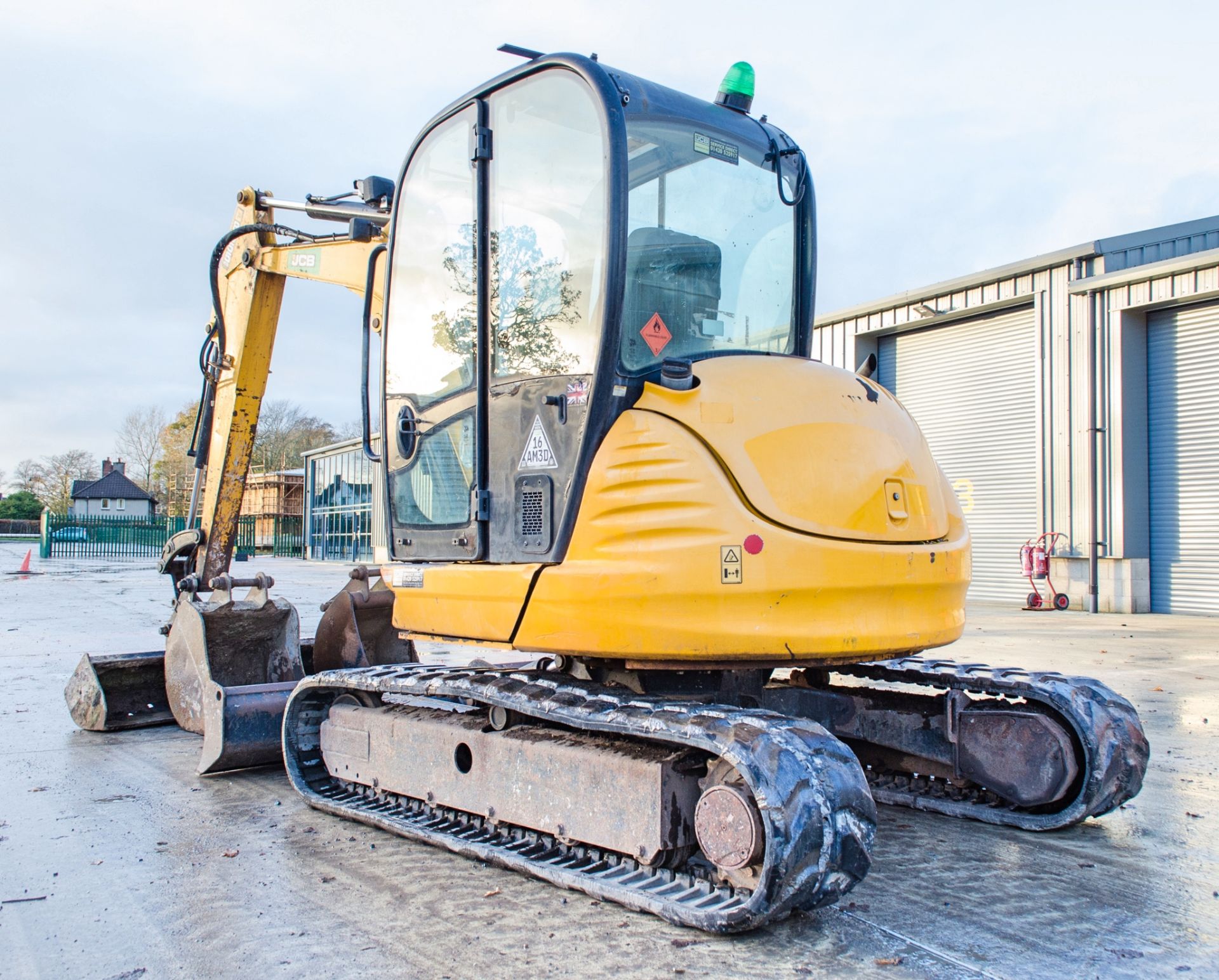 JCB 8055 RTS 5.5 tonne rubber tracked excavator Year: 2015 S/N: 2426207 Recorded Hours: 3404 - Image 4 of 23