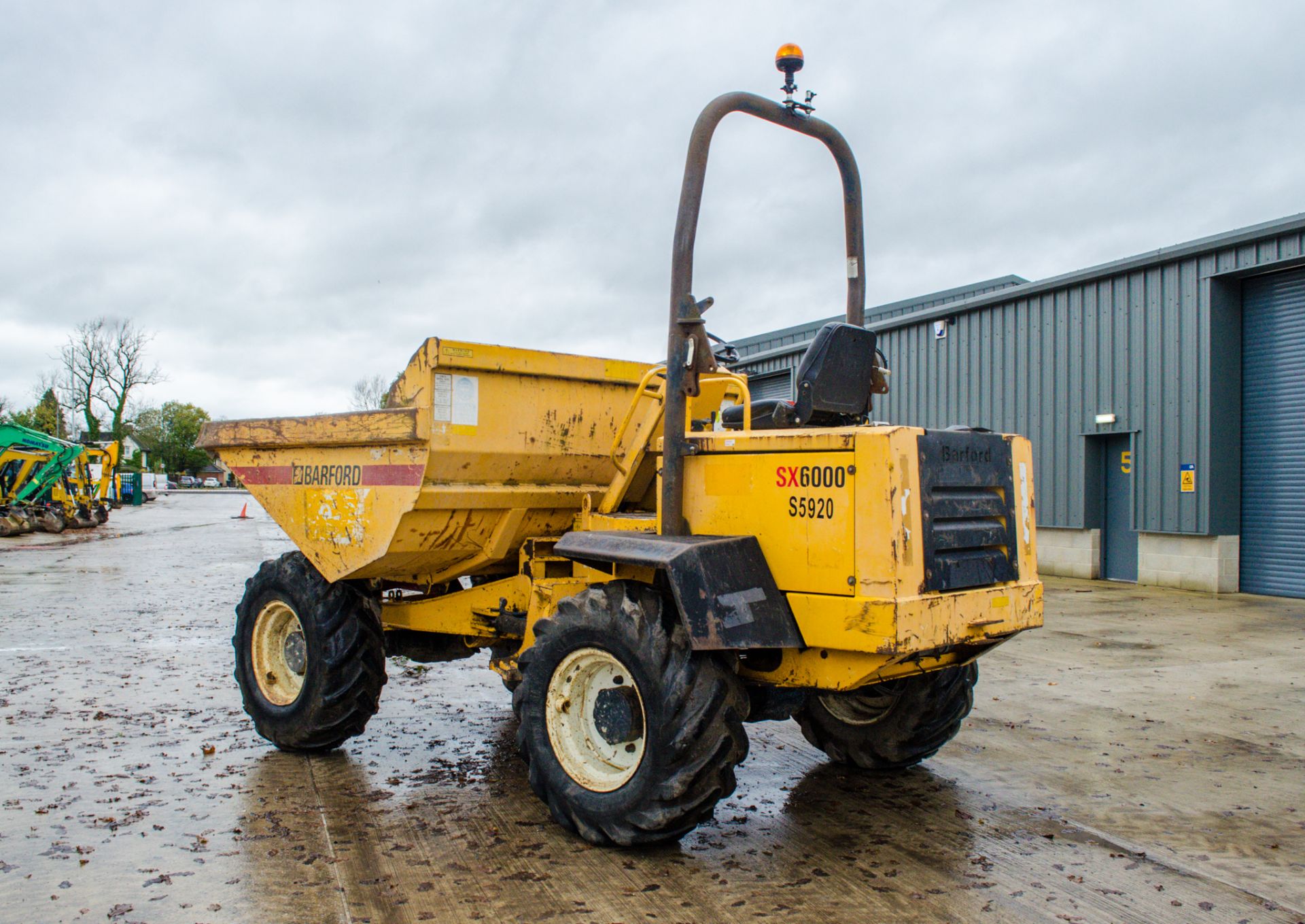 Barford SX6000 6 tonne straight skip dumper Year: 2006 S/N: SX61405 Recorded hours: 2195 S5920 - Image 4 of 19