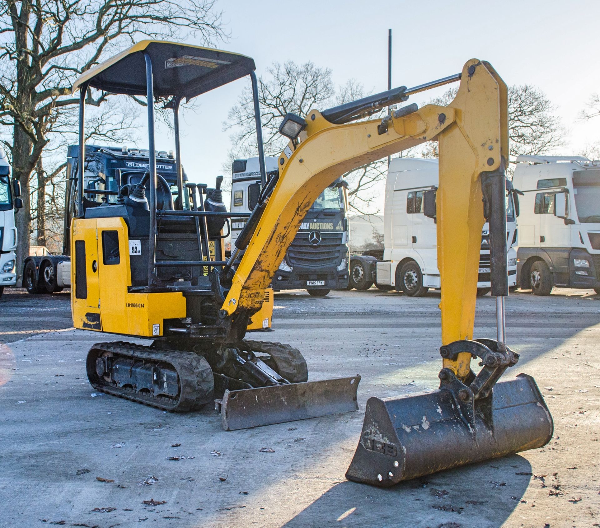 JCB 15C-2 1.5 tonne rubber tracked mini excavator Year: 2019 S/N: 2710019 Recorded hours: 927 Blade, - Image 2 of 21