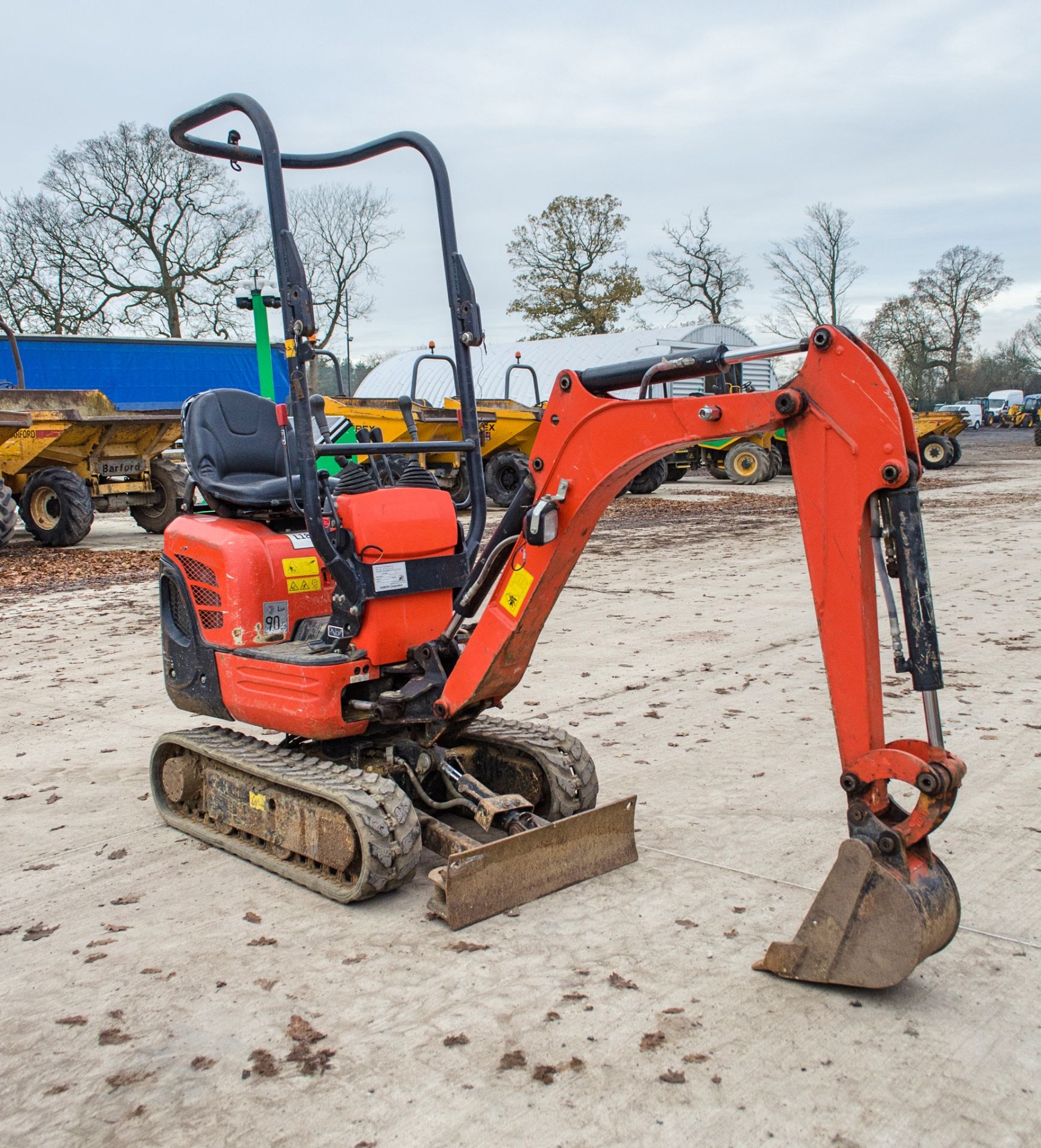 Kubota K008-3 0.8 tonne rubber tracked micro excavator Year: 2018 S/N: 31083 Recorded Hours: 930 - Image 2 of 21