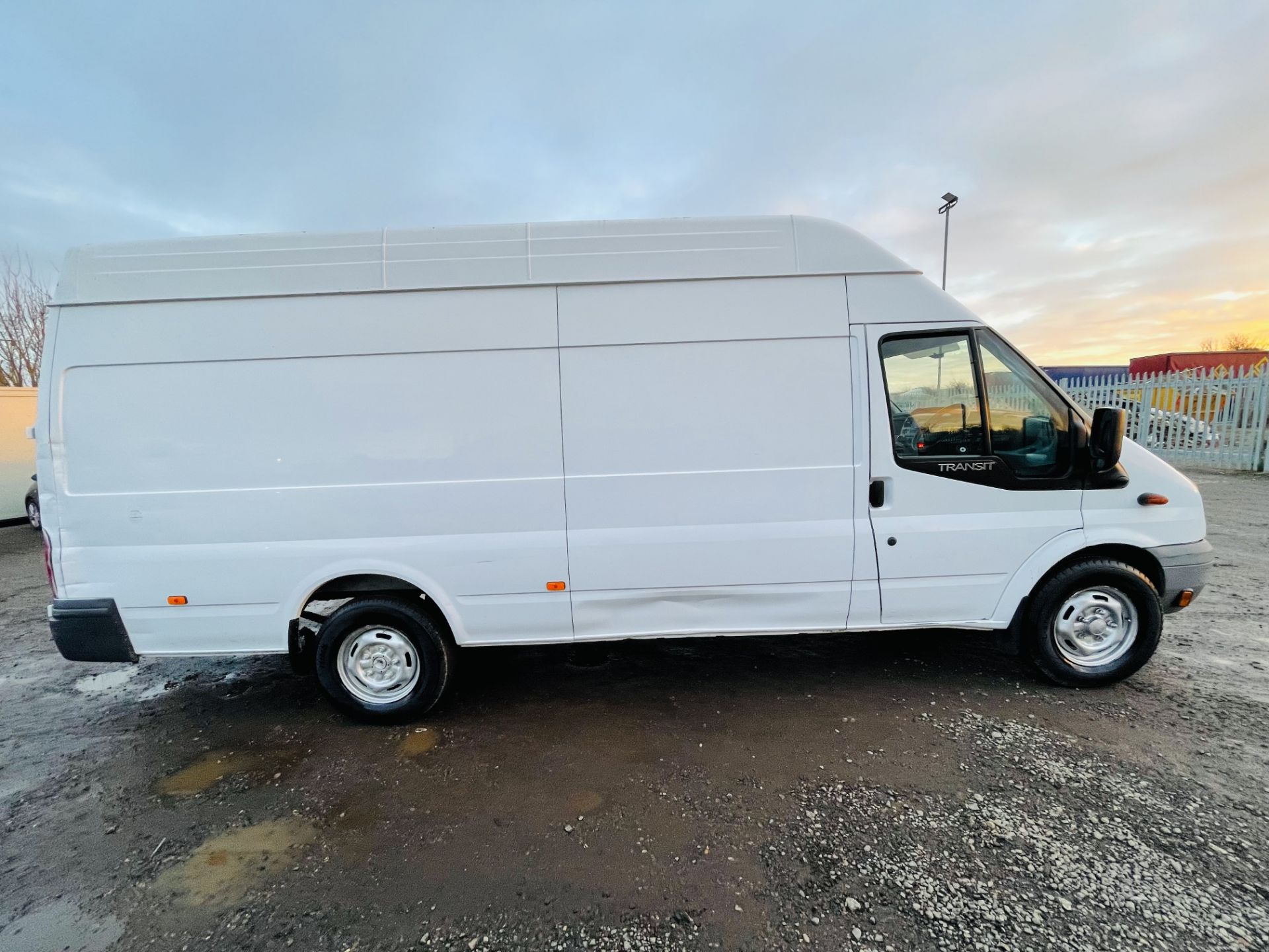 ** ON SALE ** Ford Transit 125 2.2 TDCI T350 Jumbo RWD L4 H3 2013 '63 Reg' Panel Van - - Image 9 of 20