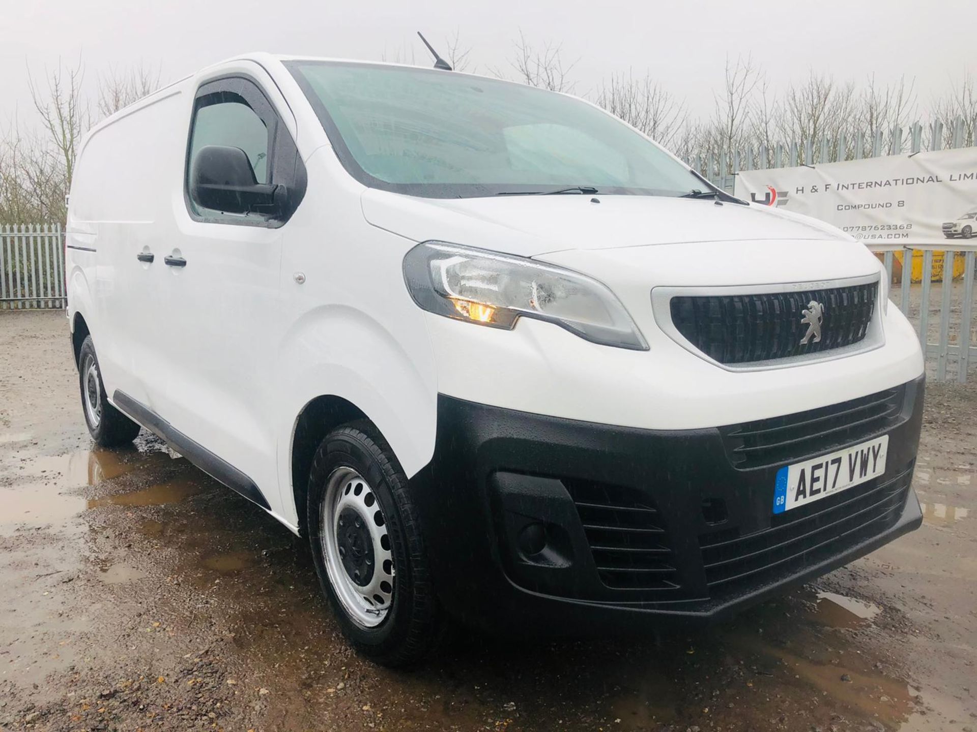 ** ON SALE ** Peugeot Expert 2.0 Blue HDI Standard 120 L2 H1 2017 '17 Reg' Euro 6b ULEZ Compliant - Image 2 of 24